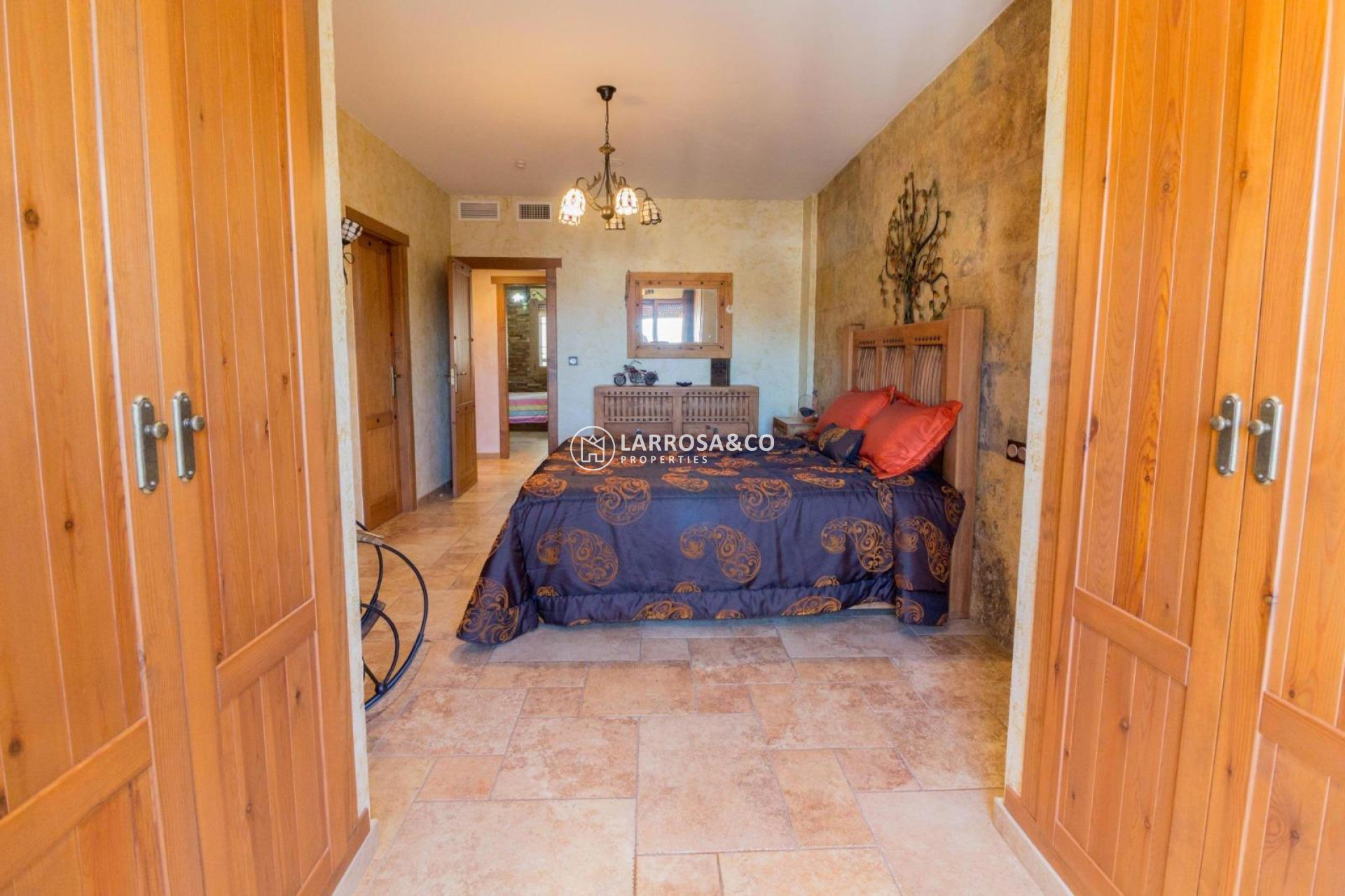 Resale - Detached House/Villa - Redovan - Comunidad valenciana