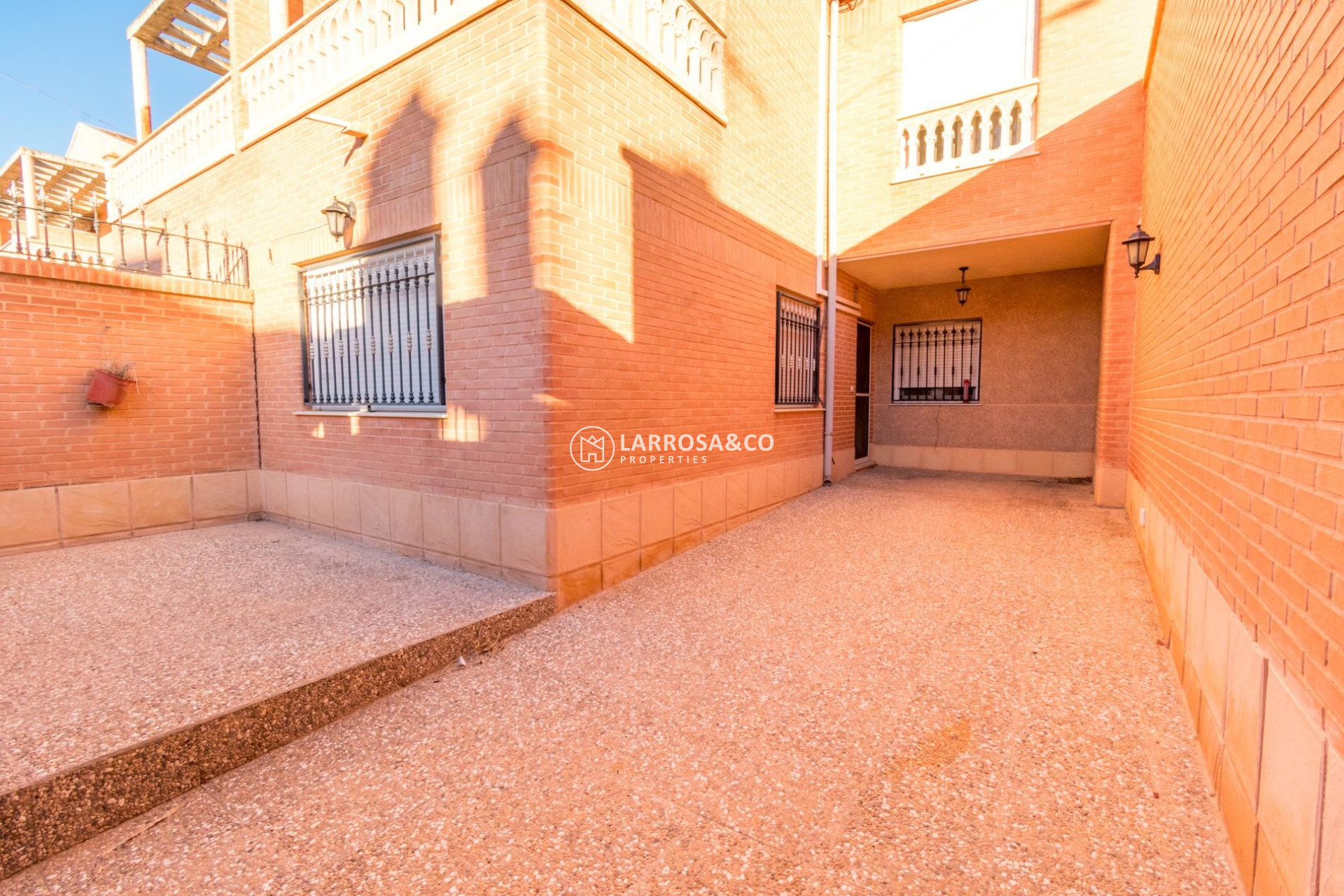 Resale - Detached House/Villa - San Isidro - CENTRO