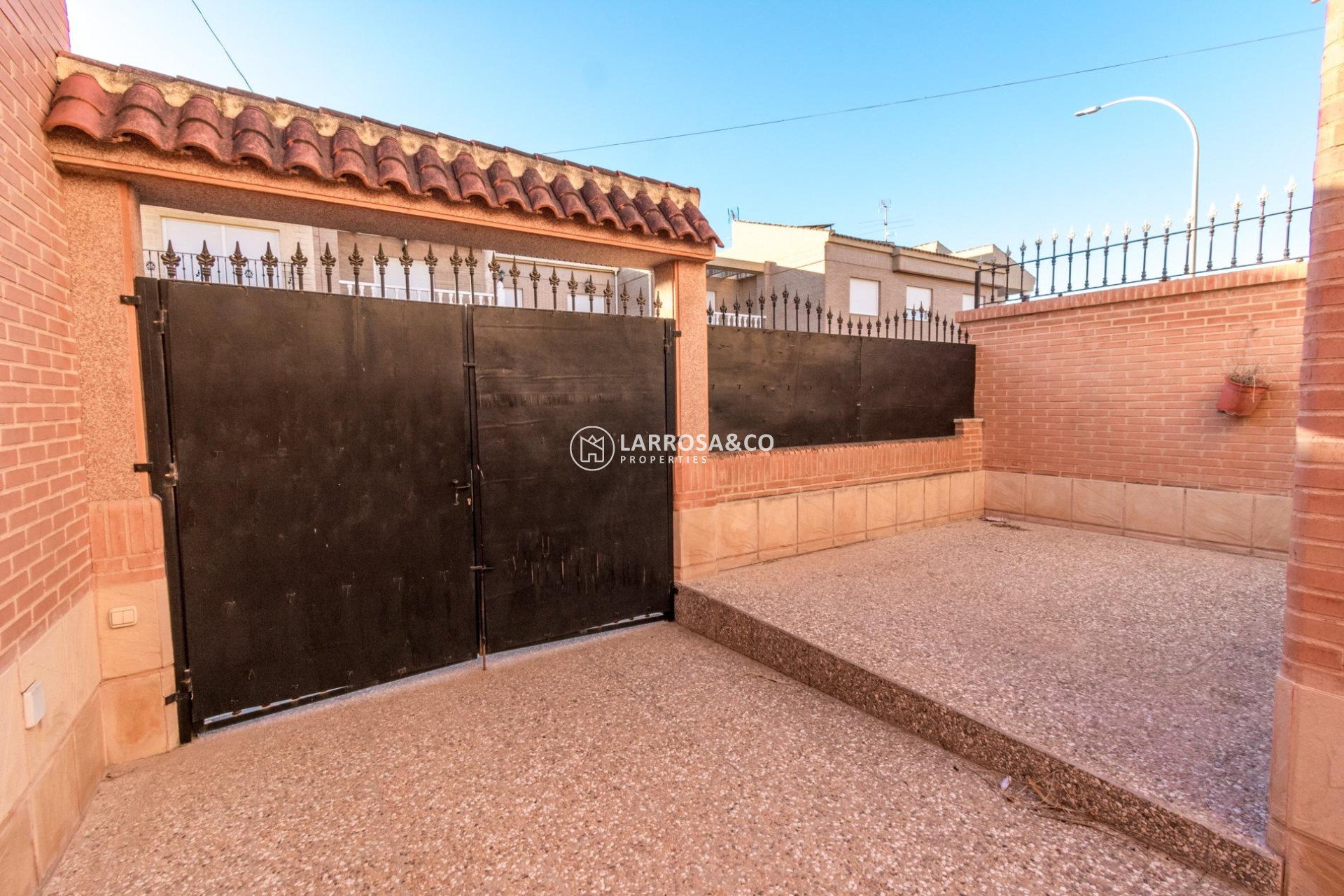 Resale - Detached House/Villa - San Isidro - CENTRO