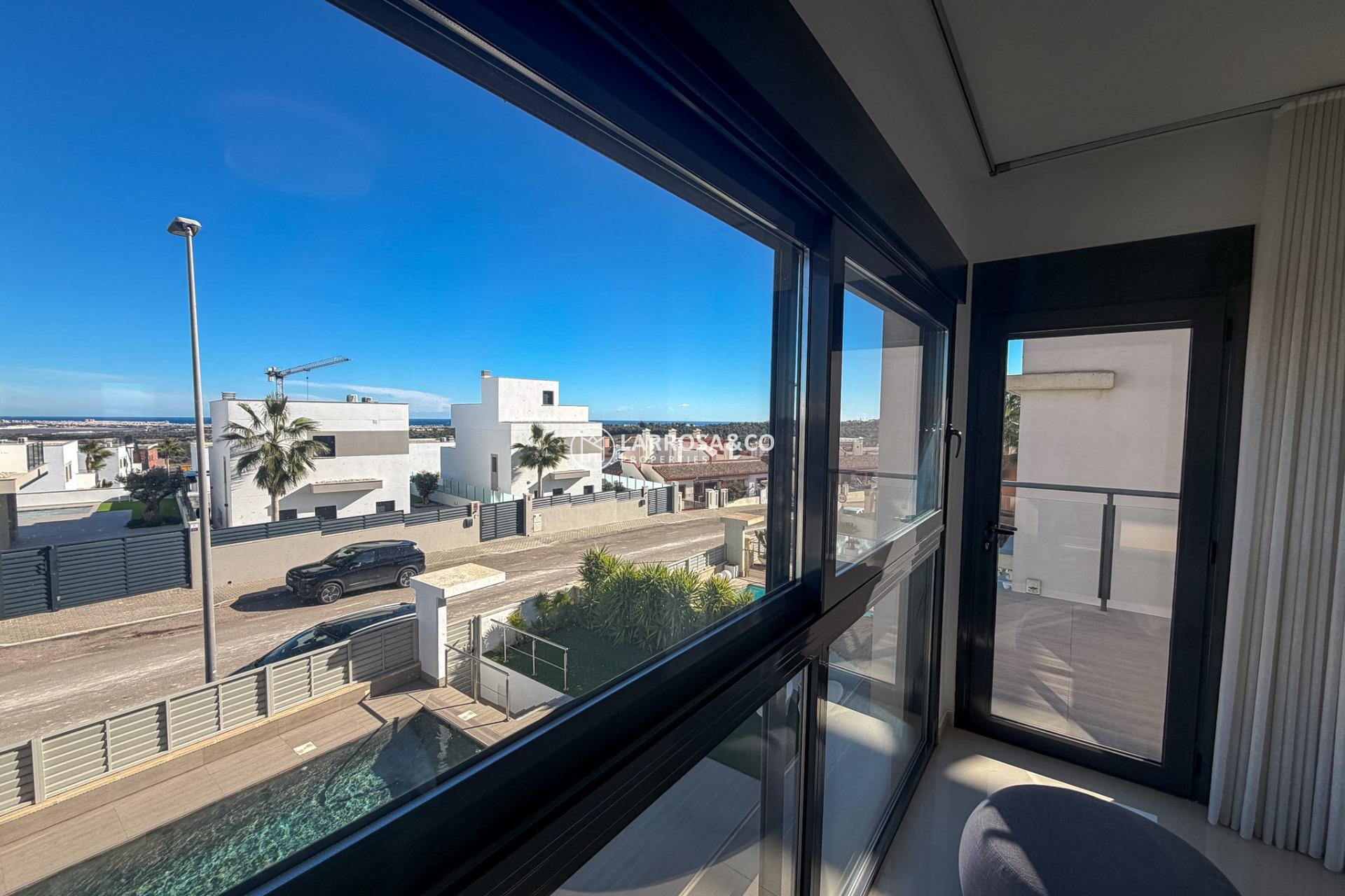 Resale - Detached House/Villa - San Miguel de Salinas - Bellavista