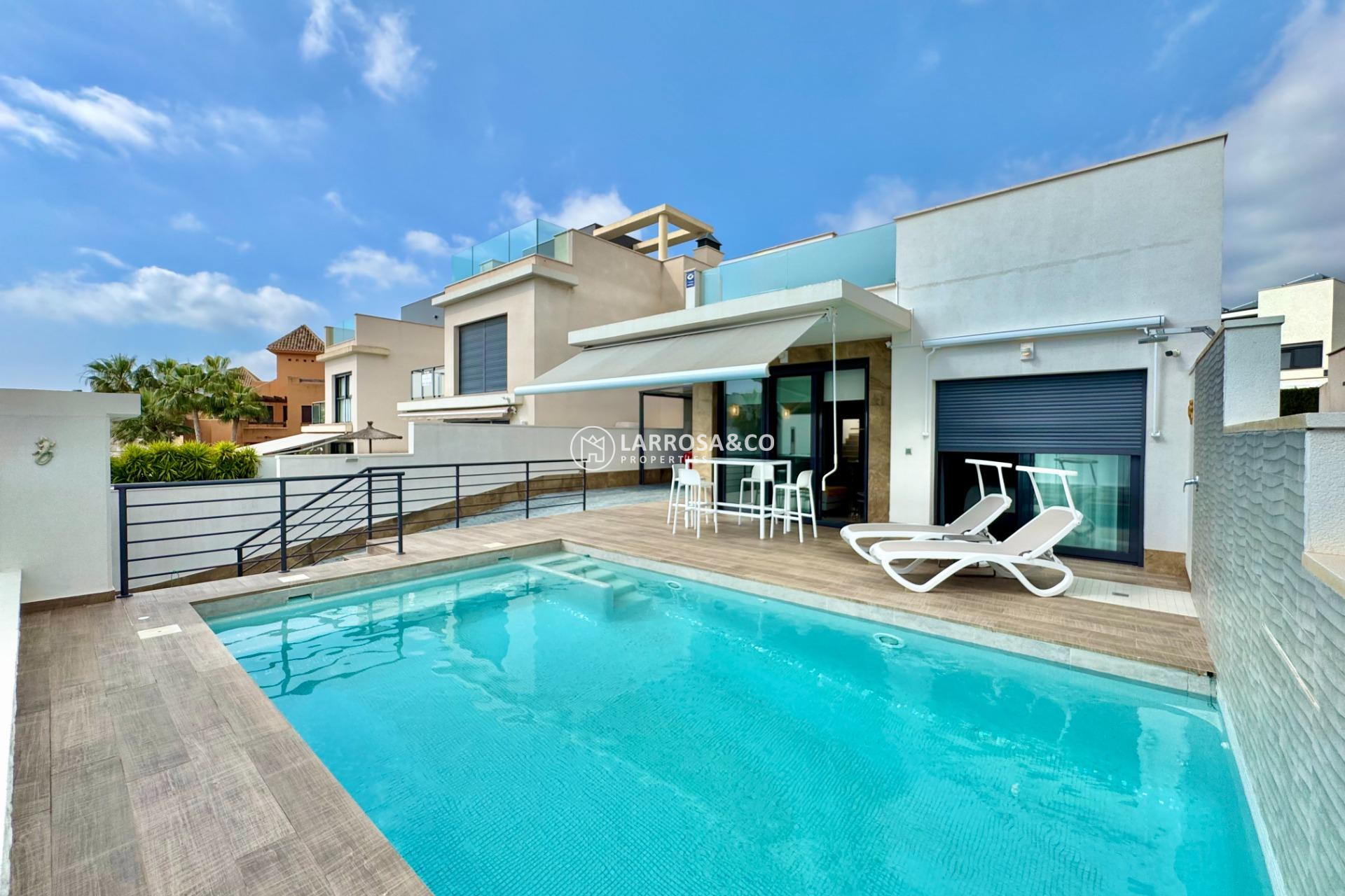 Resale - Detached House/Villa - San Miguel de Salinas - Bellavista