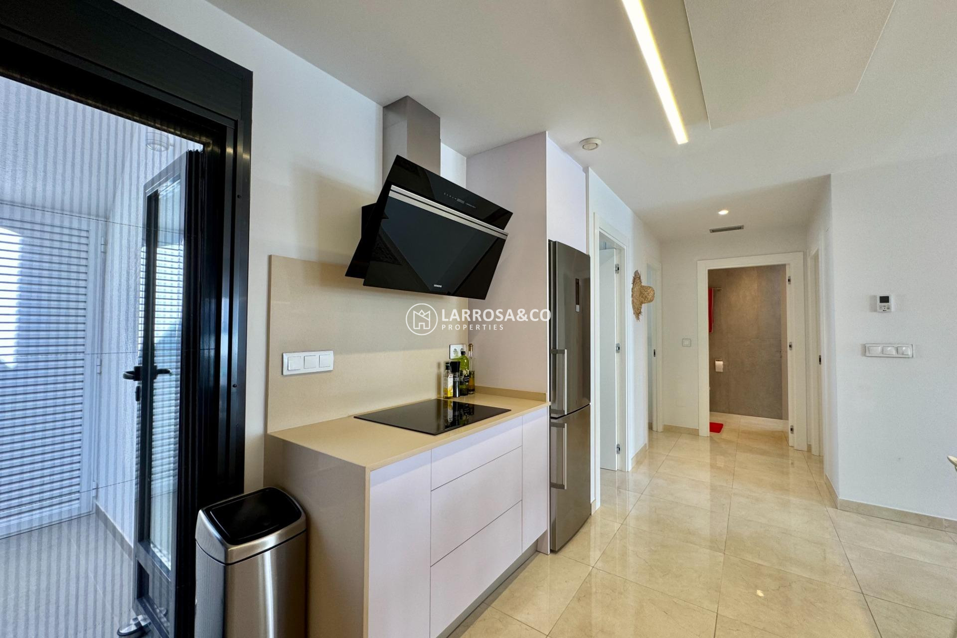Resale - Detached House/Villa - San Miguel de Salinas - Bellavista
