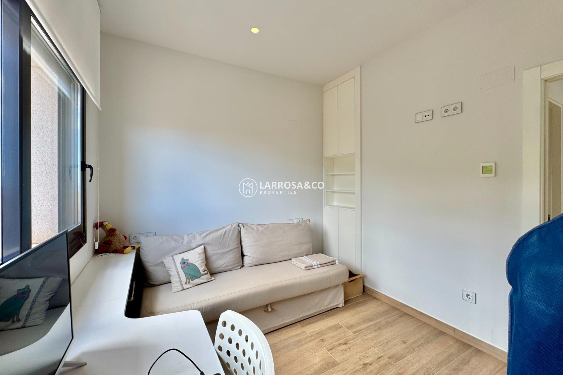 Resale - Detached House/Villa - San Miguel de Salinas - Bellavista