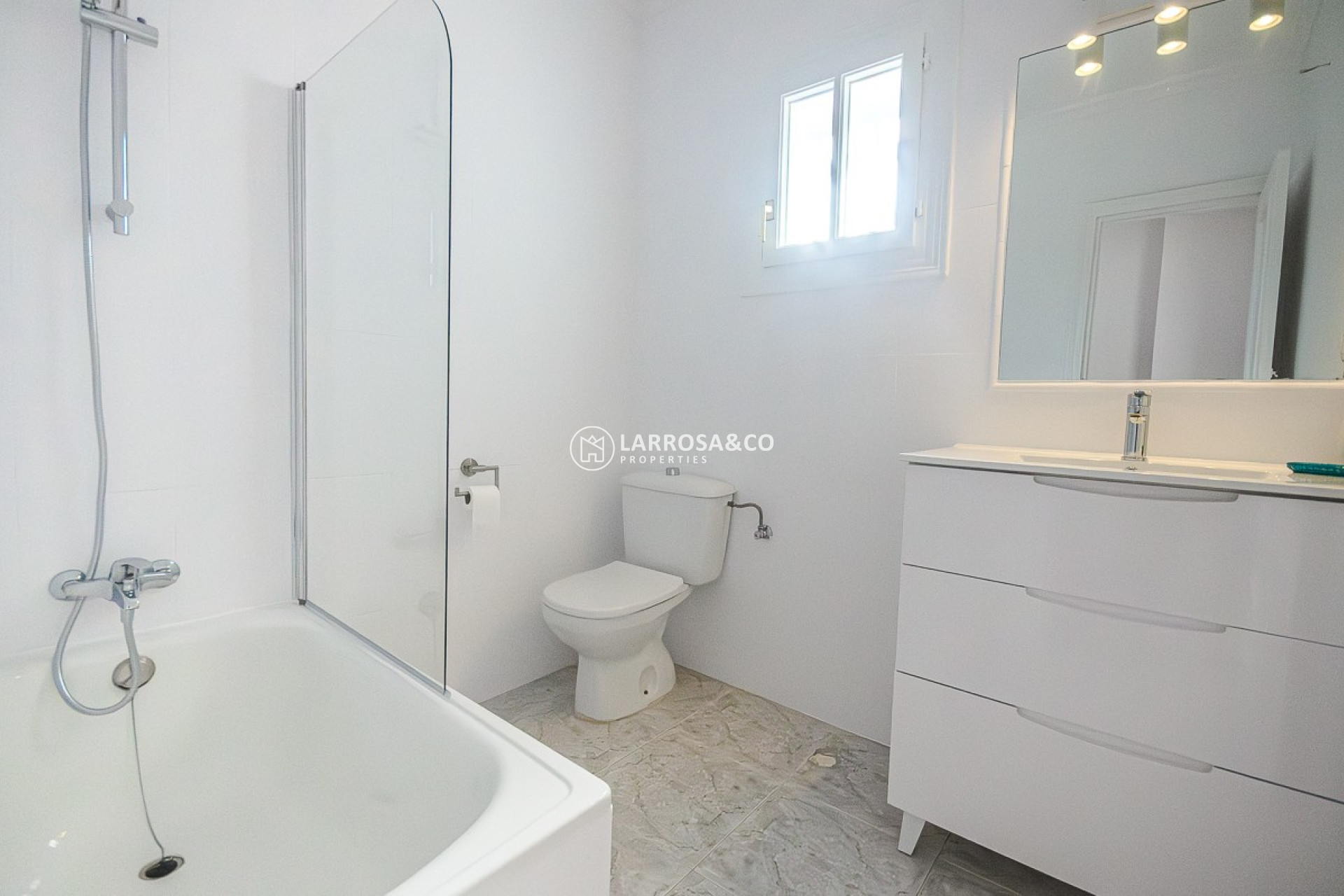 Resale - Detached House/Villa - San Miguel de Salinas - Inland