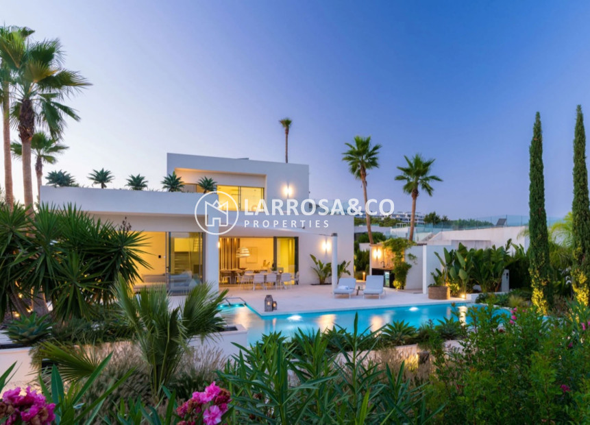 Resale - Detached House/Villa - San Miguel de Salinas - Inland