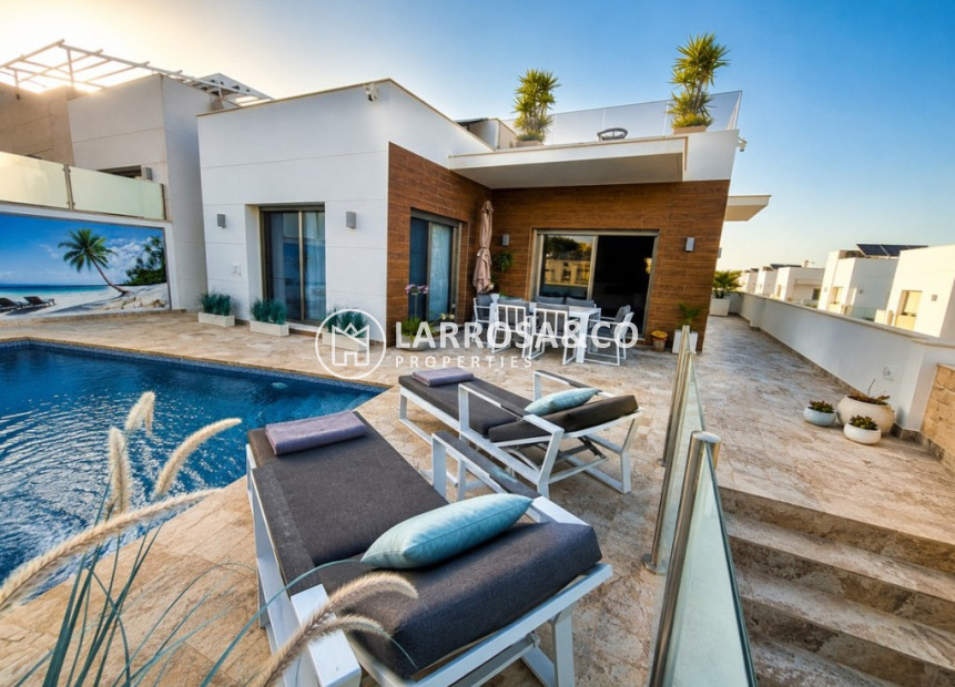 Resale - Detached House/Villa - San Miguel de Salinas - Inland