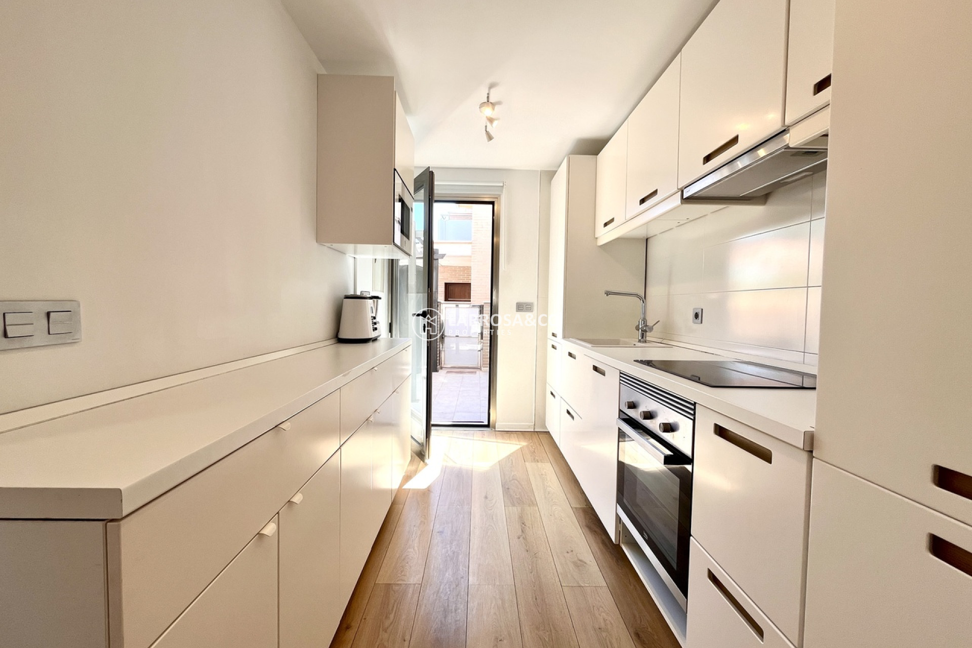 Resale - Detached House/Villa - Torre de La Horadada - Costa Blanca