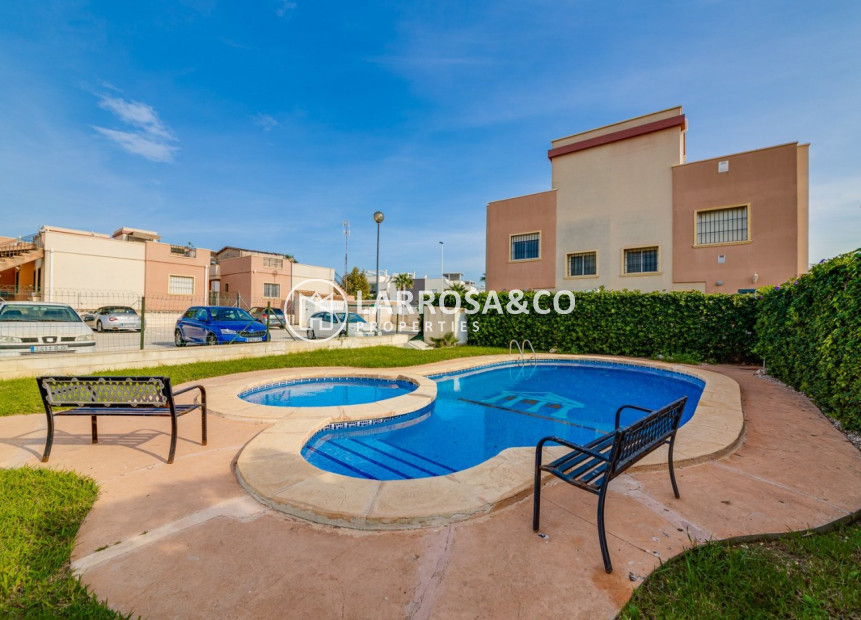 Resale - Detached House/Villa - Torrevieja - Aguas Nuevas