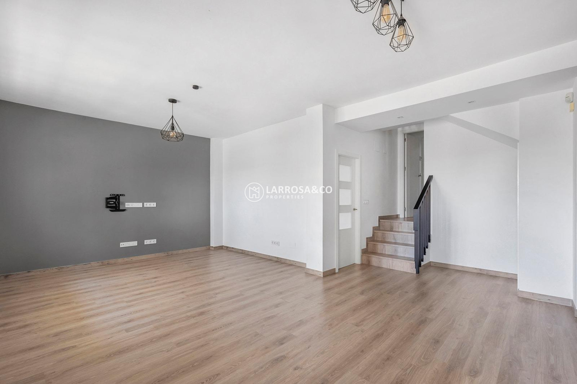 Resale - Detached House/Villa - Torrevieja - Aguas Nuevas