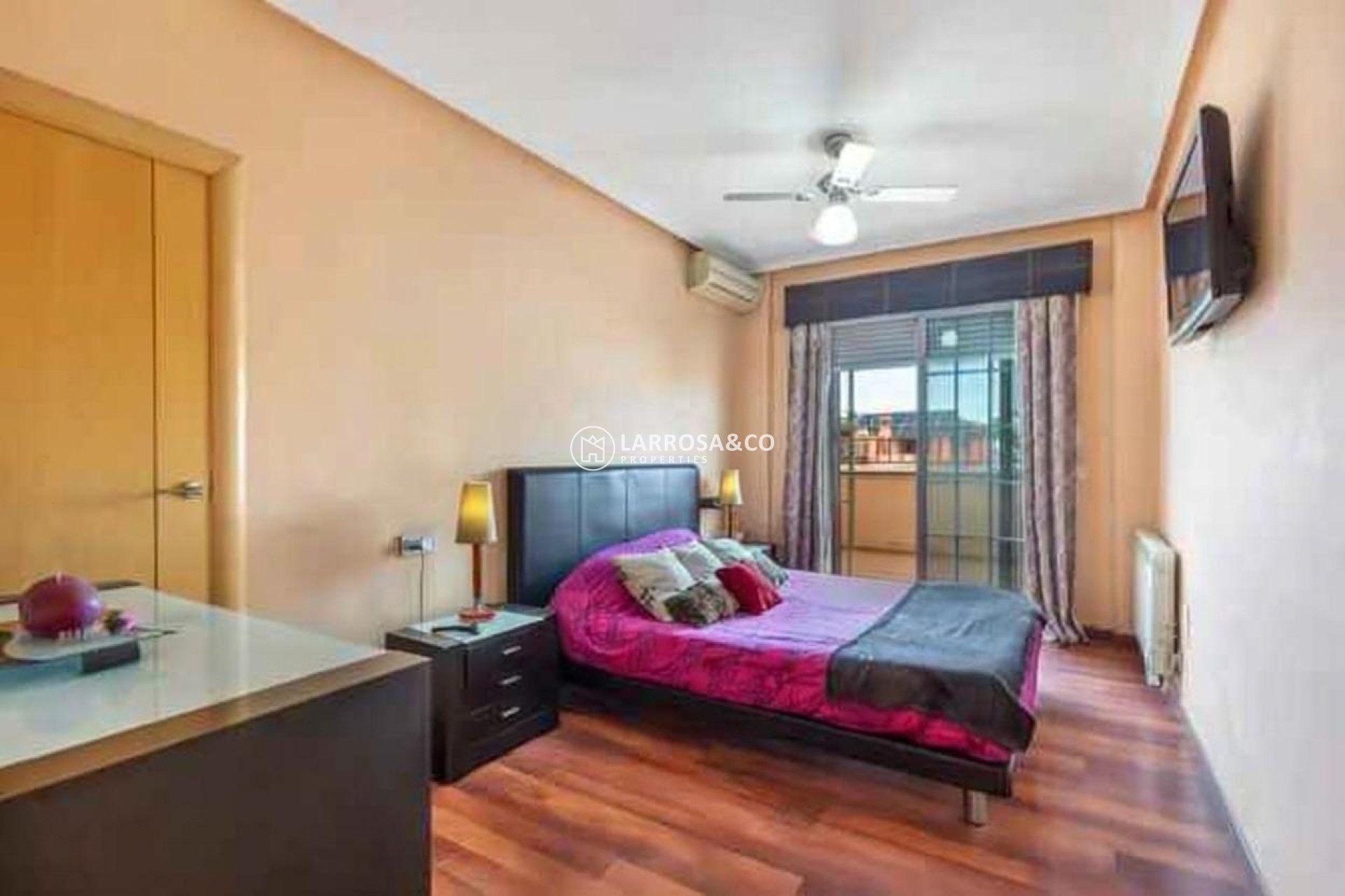 Resale - Detached House/Villa - Torrevieja - Aguas Nuevas