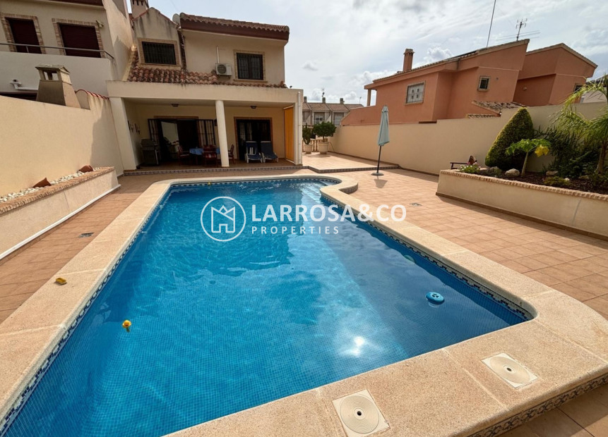 Resale - Detached House/Villa - Torrevieja Centro - Torrevieja