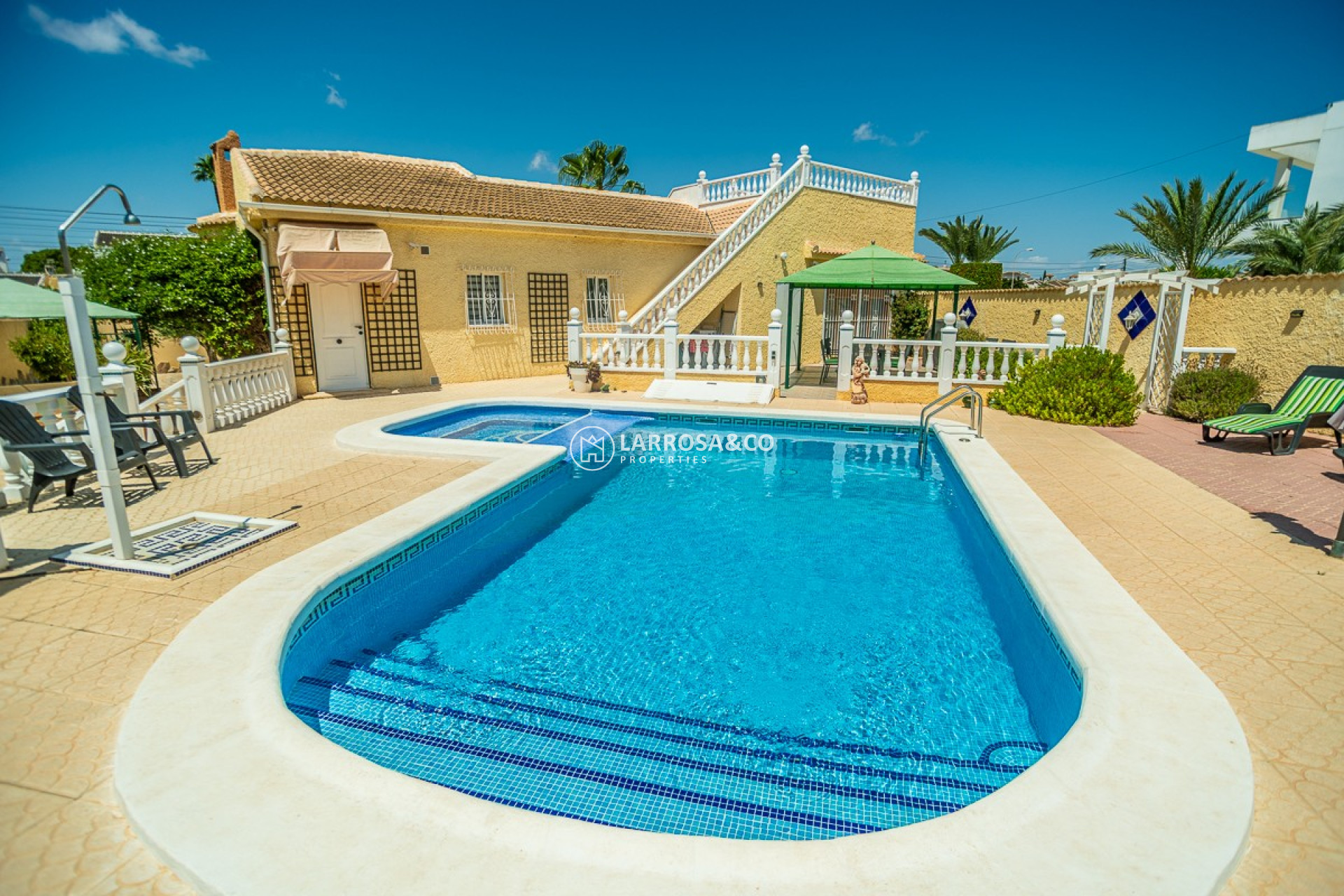Resale - Detached House/Villa - Torrevieja - Costa Blanca