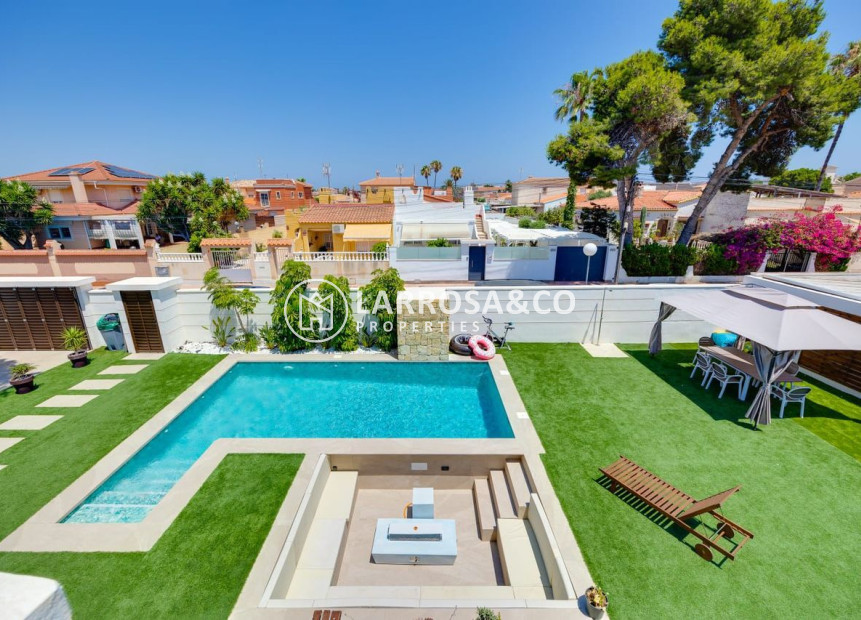 Resale - Detached House/Villa - Torrevieja - Costa Blanca