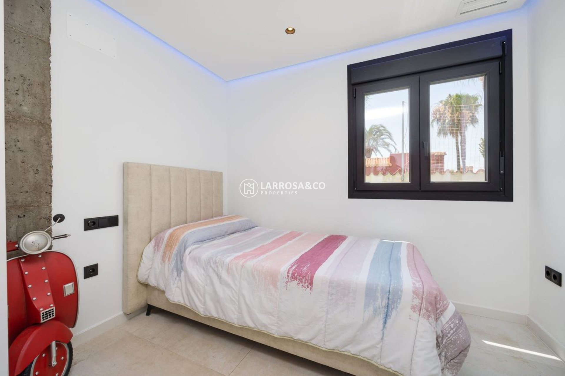 Resale - Detached House/Villa - Torrevieja - Costa Blanca