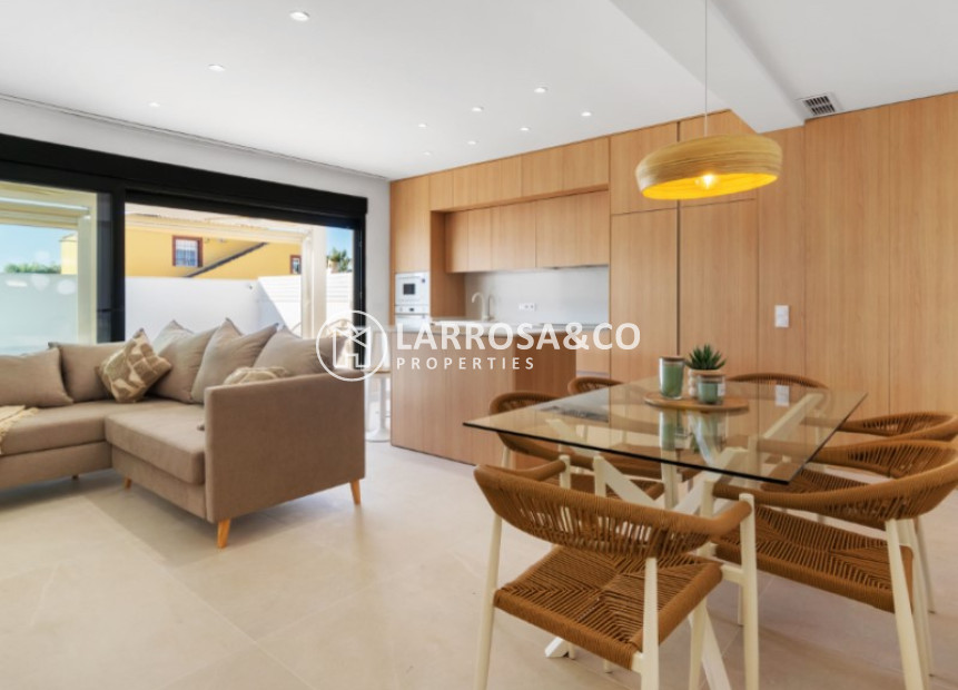 Resale - Detached House/Villa - Torrevieja - Costa Blanca