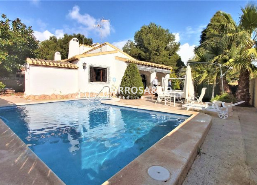 Resale - Detached House/Villa - Torrevieja - Costa Blanca