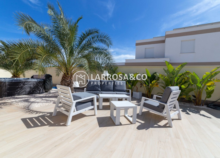 Resale - Detached House/Villa - Torrevieja - Costa Blanca
