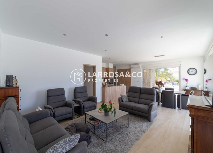 Resale - Detached House/Villa - Torrevieja - Costa Blanca