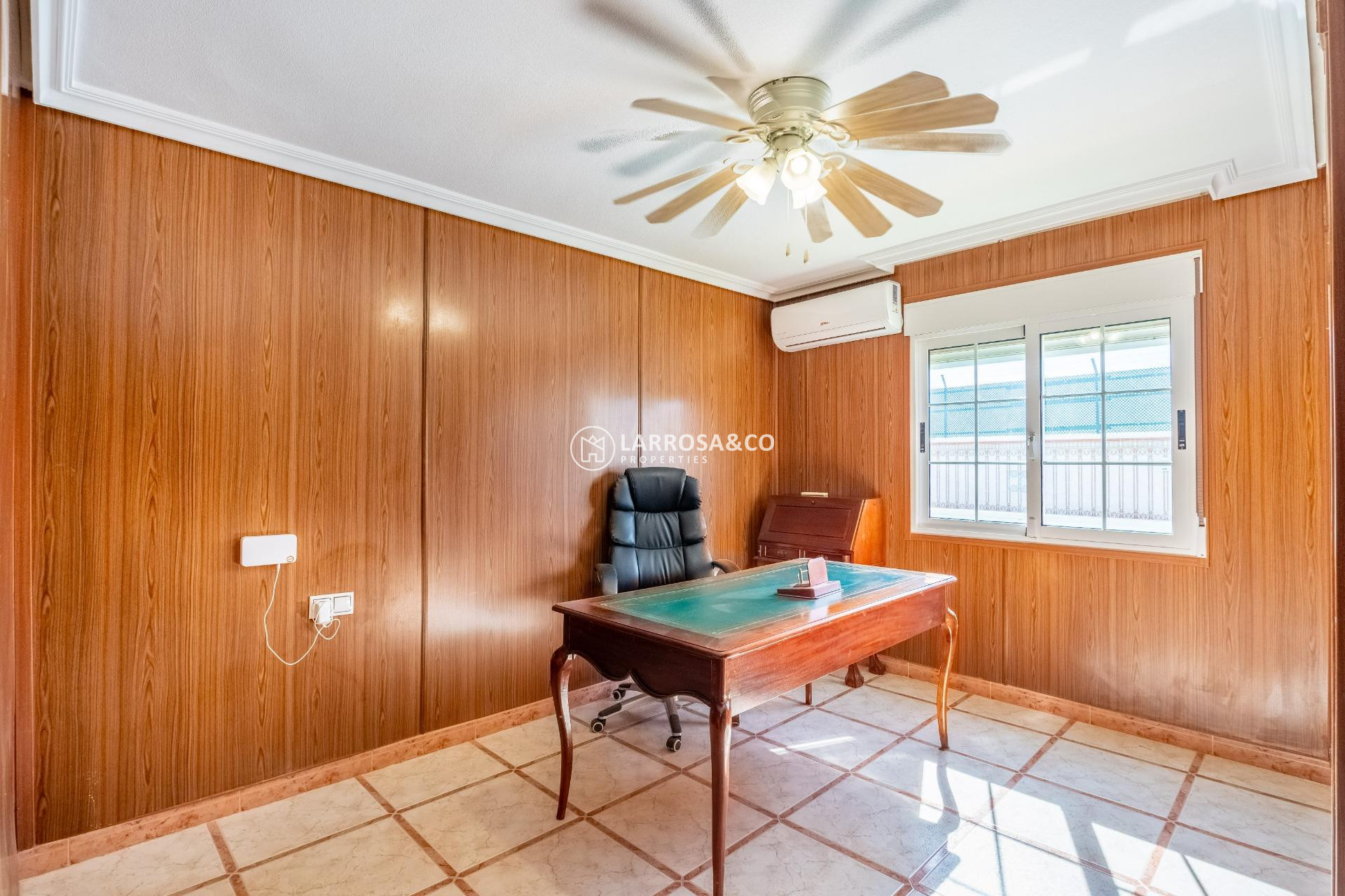 Resale - Detached House/Villa - Torrevieja - El chaparral