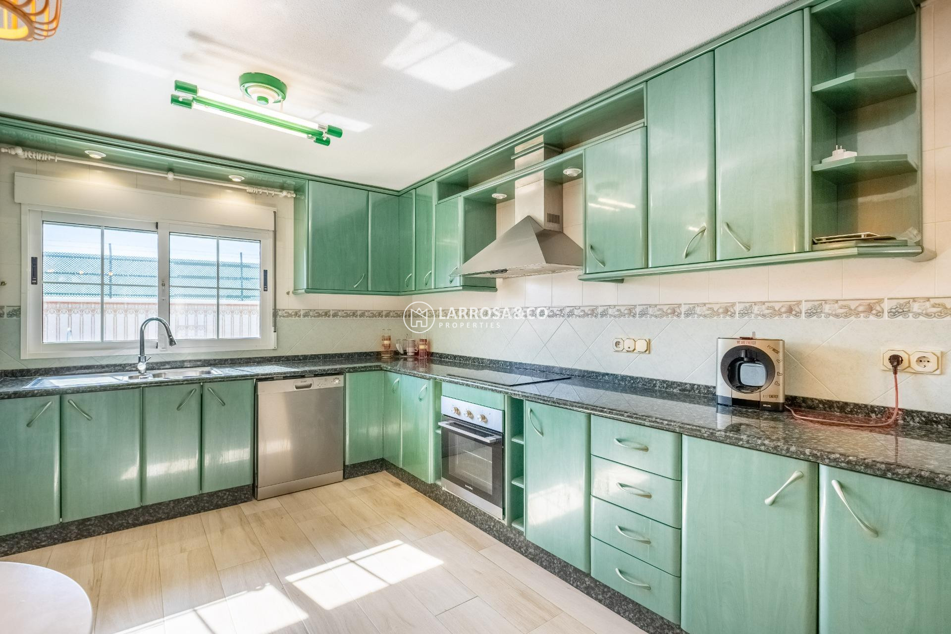 Resale - Detached House/Villa - Torrevieja - El chaparral