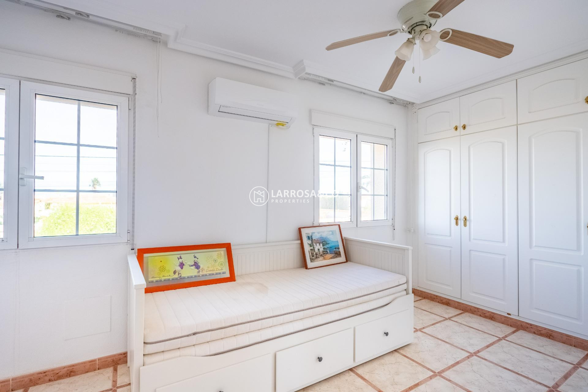 Resale - Detached House/Villa - Torrevieja - El chaparral