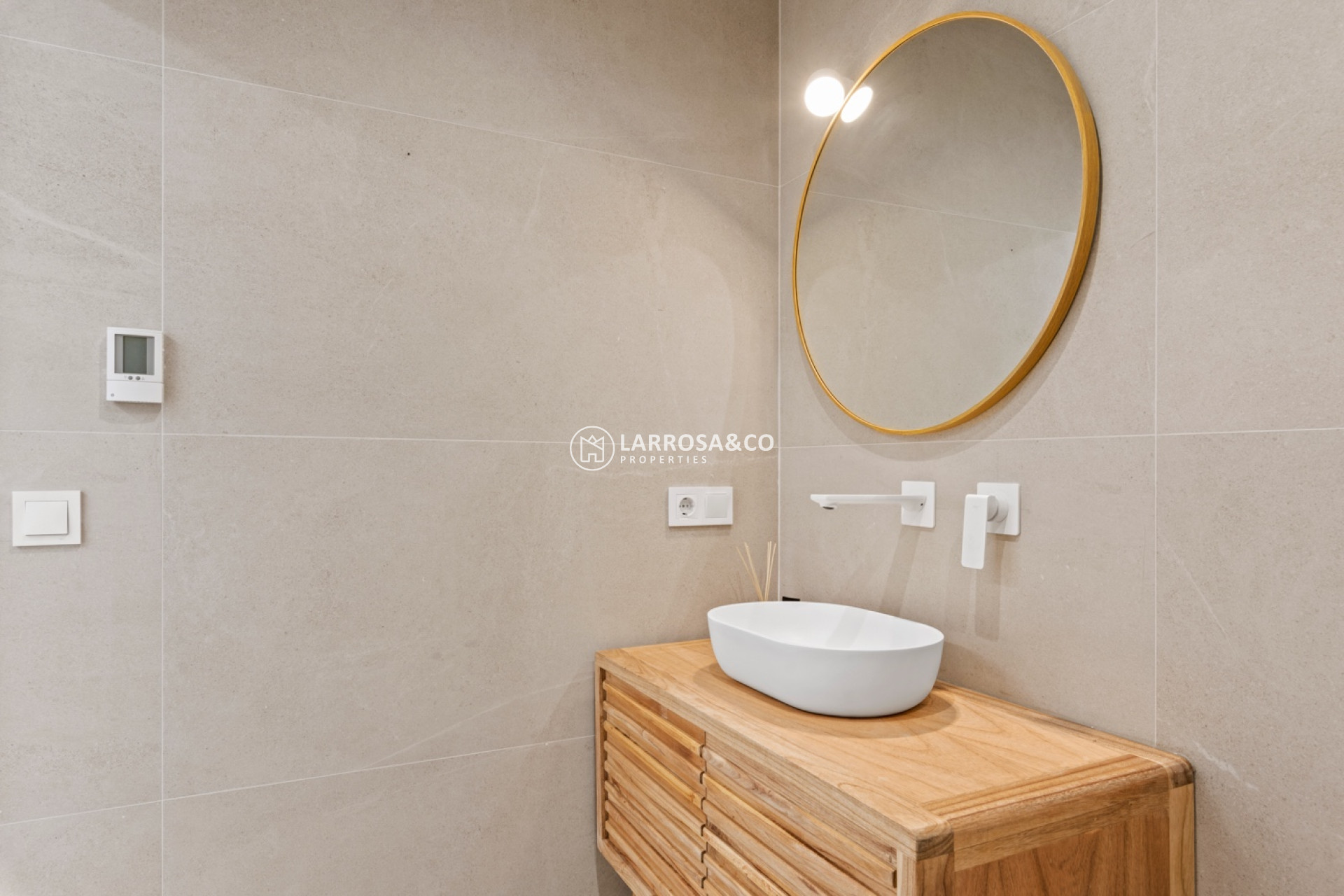 Resale - Detached House/Villa - Torrevieja - El chaparral