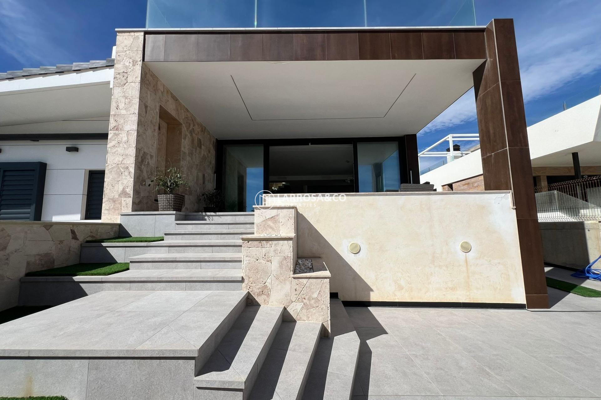 Resale - Detached House/Villa - Torrevieja - La Mata