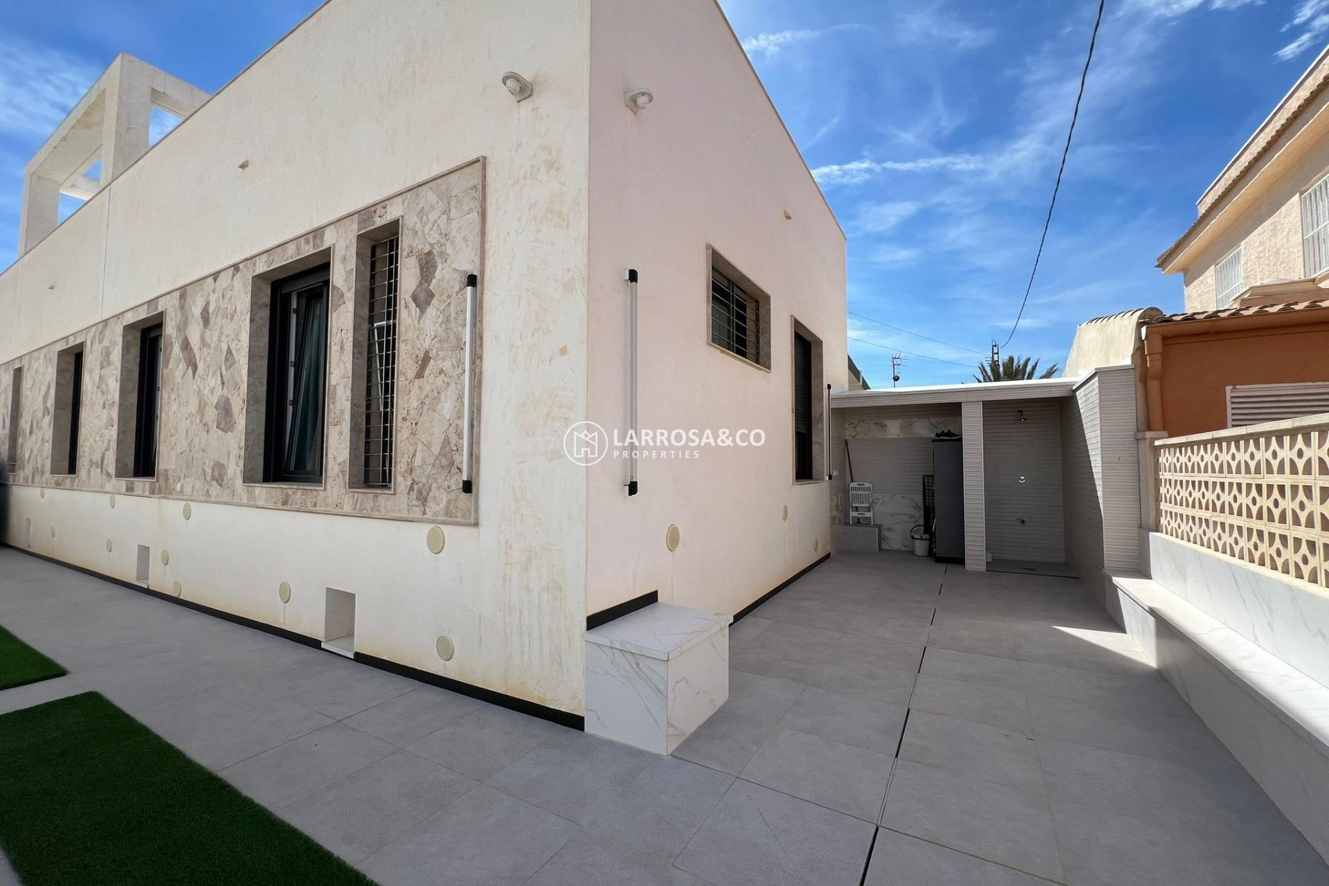 Resale - Detached House/Villa - Torrevieja - La Mata