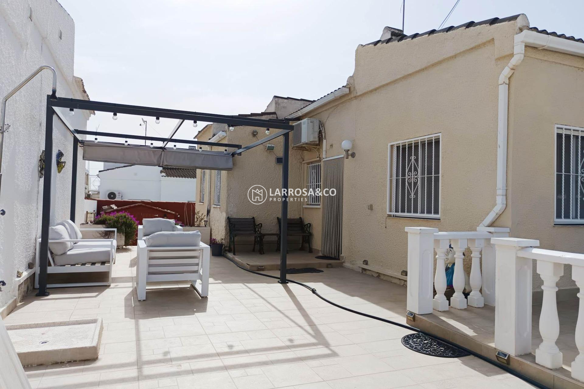Resale - Detached House/Villa - Torrevieja - La Siesta - El Salado - Torreta