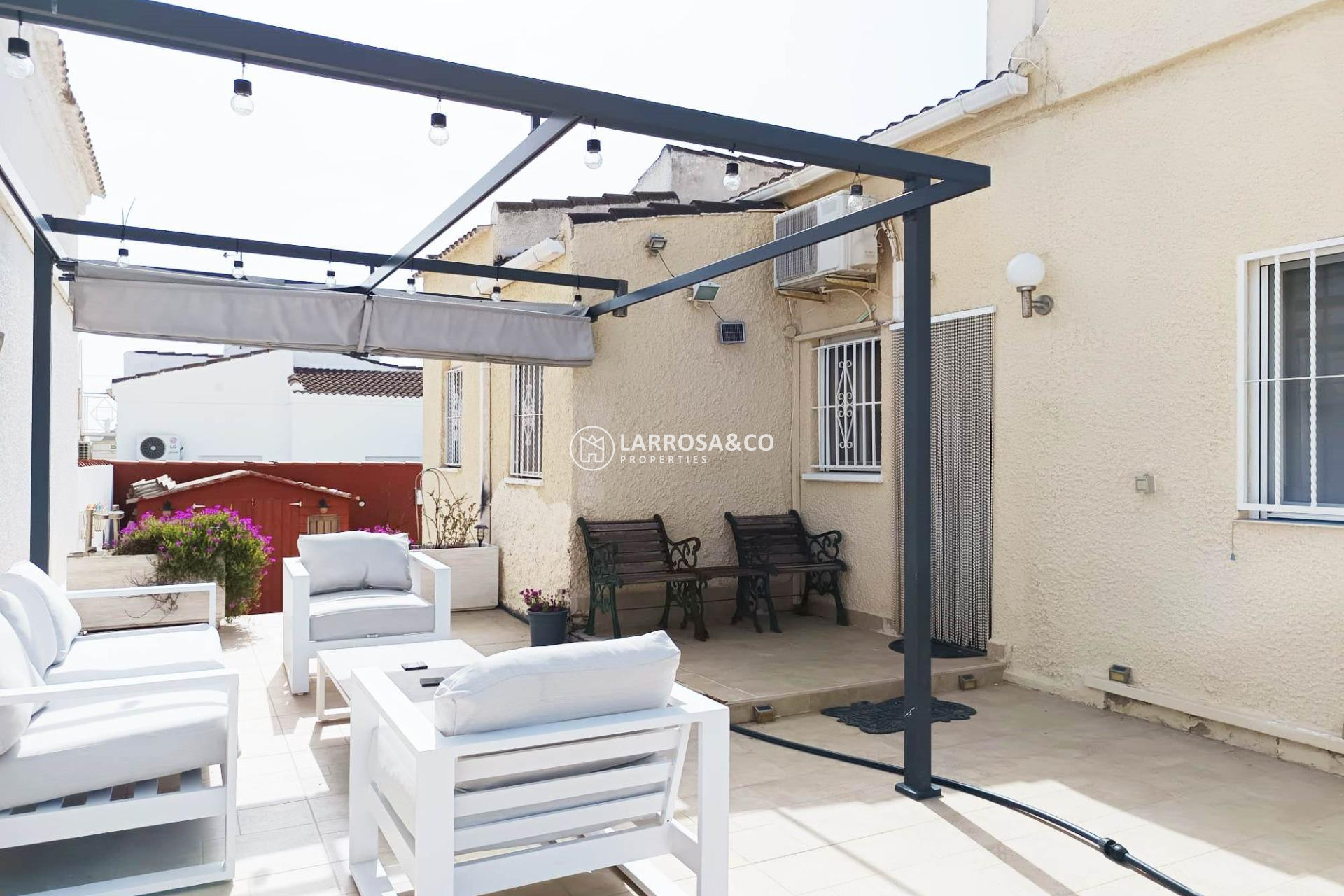 Resale - Detached House/Villa - Torrevieja - La Siesta - El Salado - Torreta