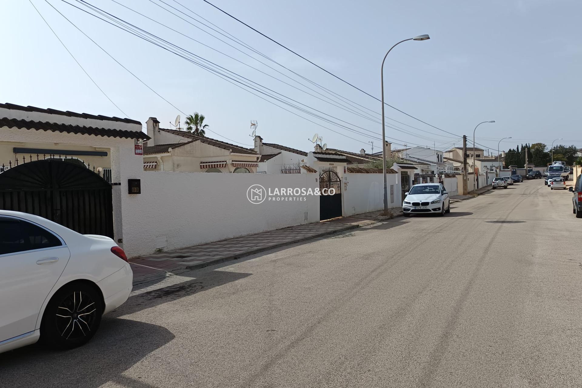 Resale - Detached House/Villa - Torrevieja - La Siesta - El Salado - Torreta