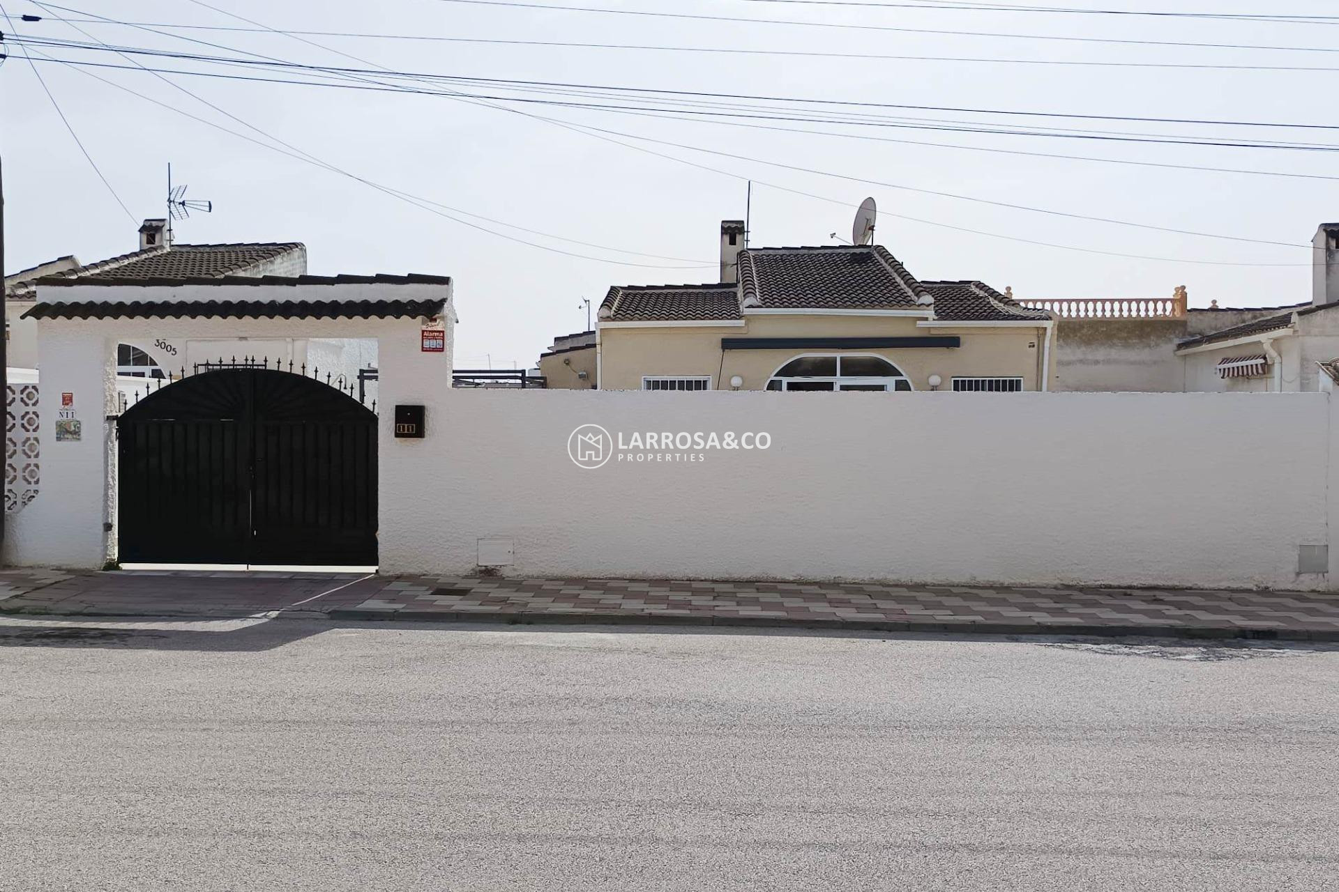 Resale - Detached House/Villa - Torrevieja - La Siesta - El Salado - Torreta