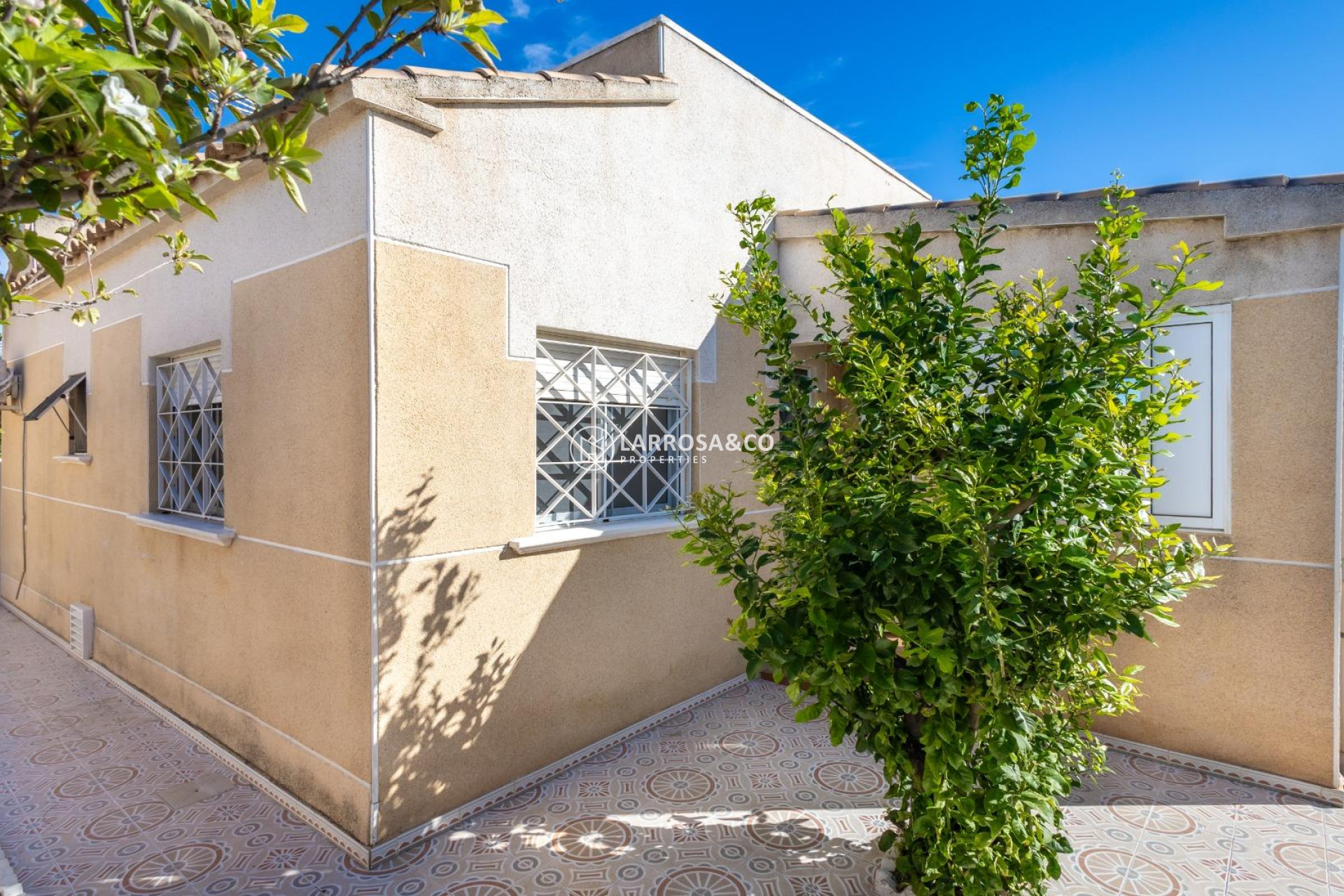 Resale - Detached House/Villa - Torrevieja - La Siesta - El Salado - Torreta