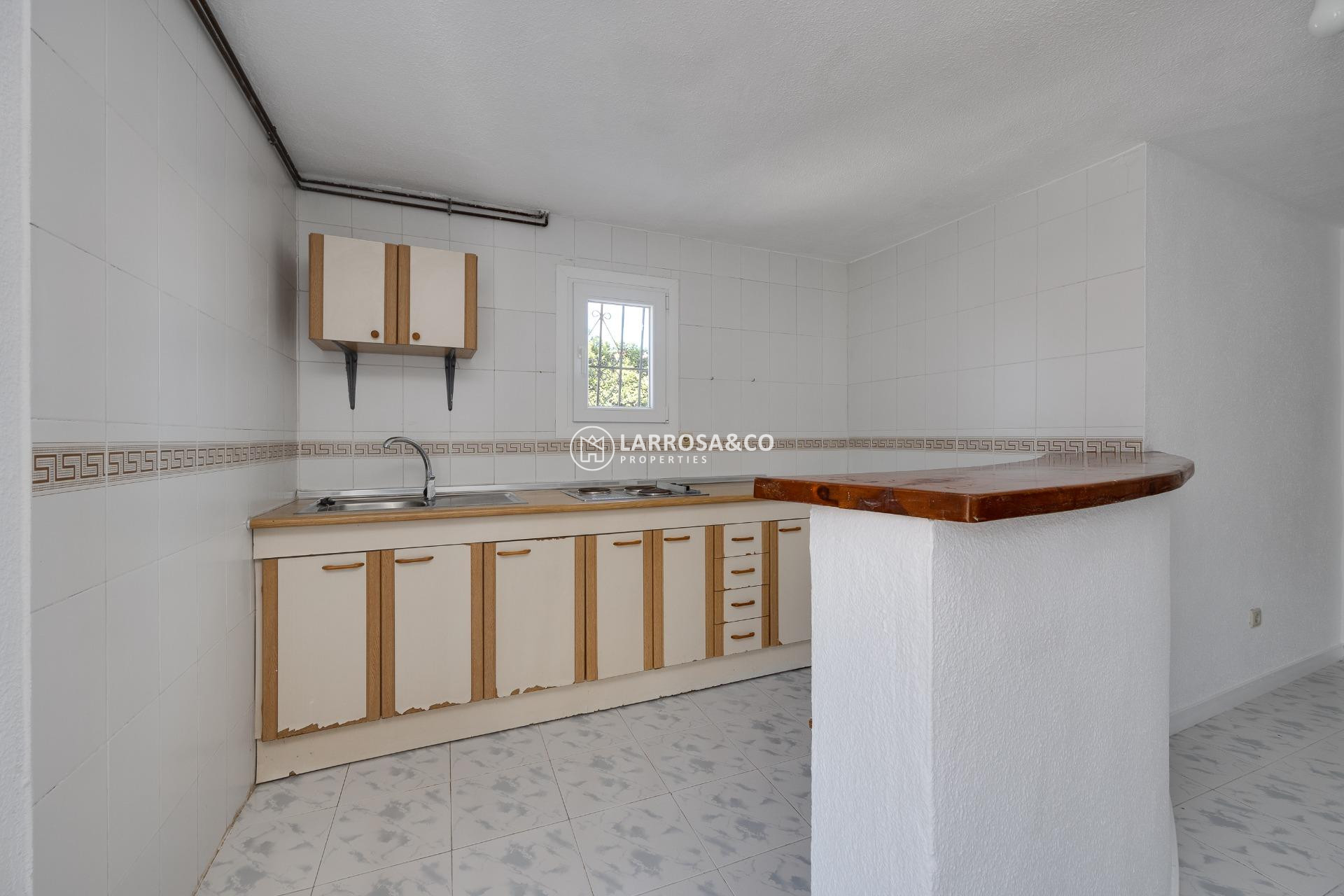 Resale - Detached House/Villa - Torrevieja - La Siesta - El Salado - Torreta
