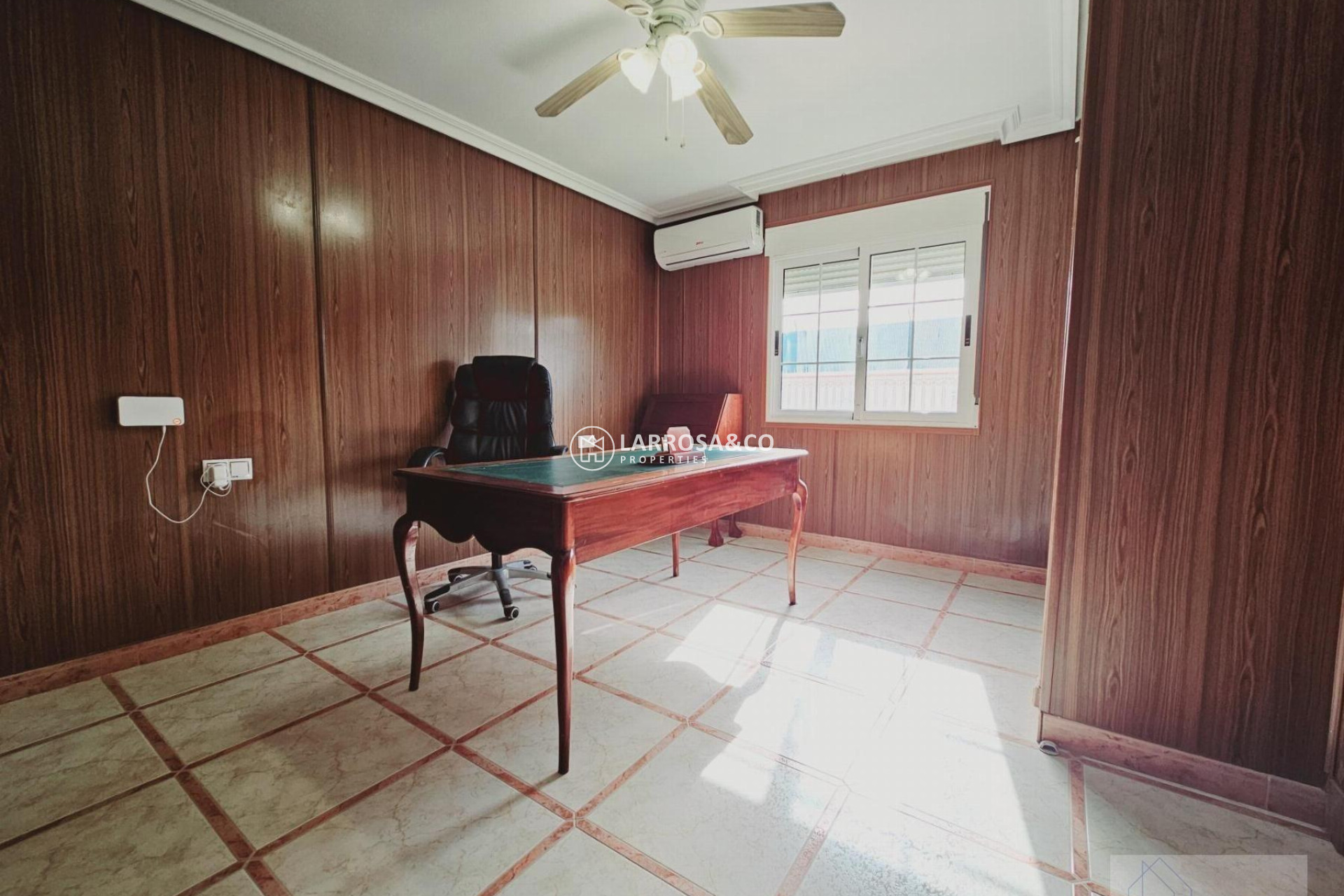 Resale - Detached House/Villa - Torrevieja - La Siesta - El Salado - Torreta