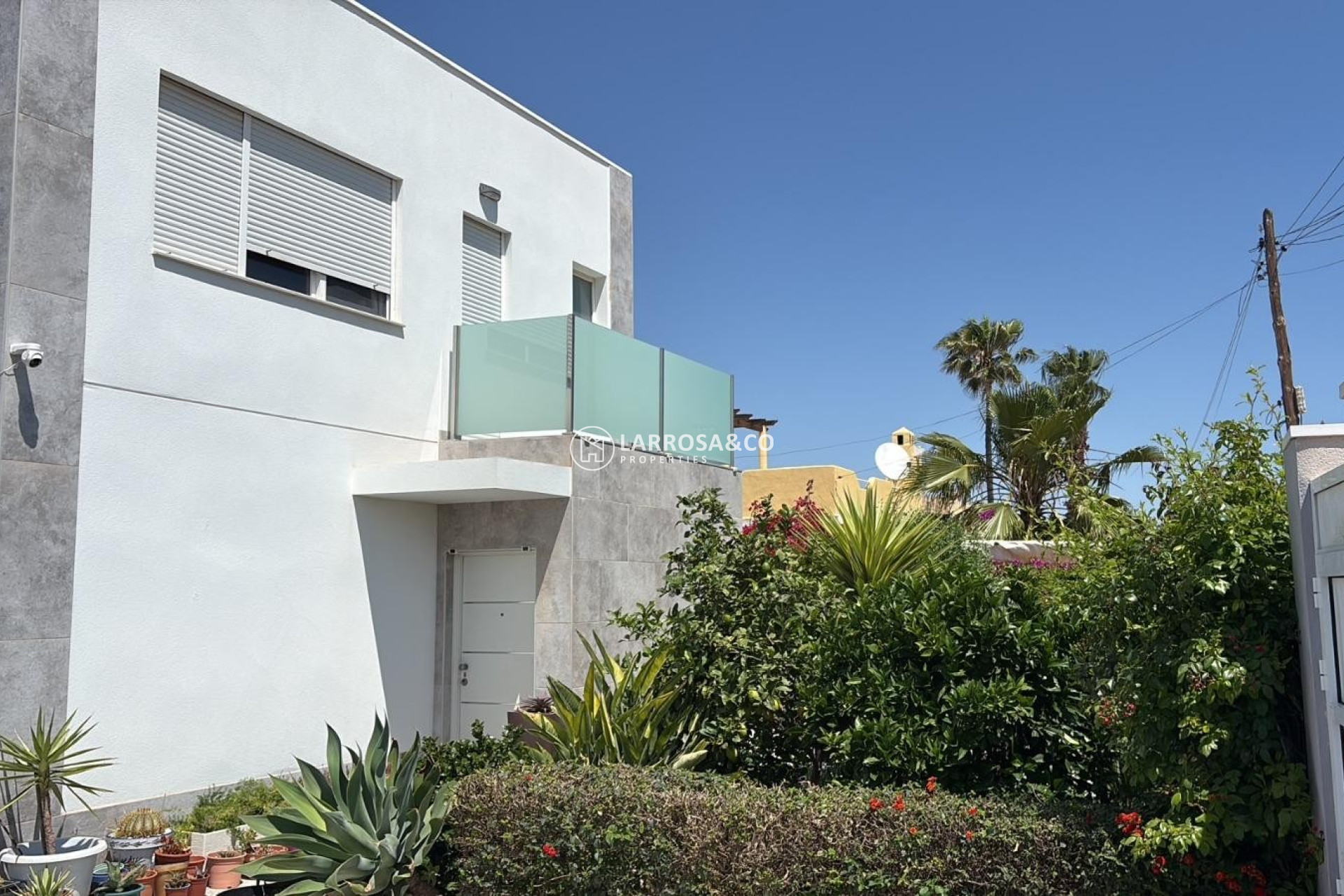 Resale - Detached House/Villa - Torrevieja - La Siesta - El Salado -  Torreta