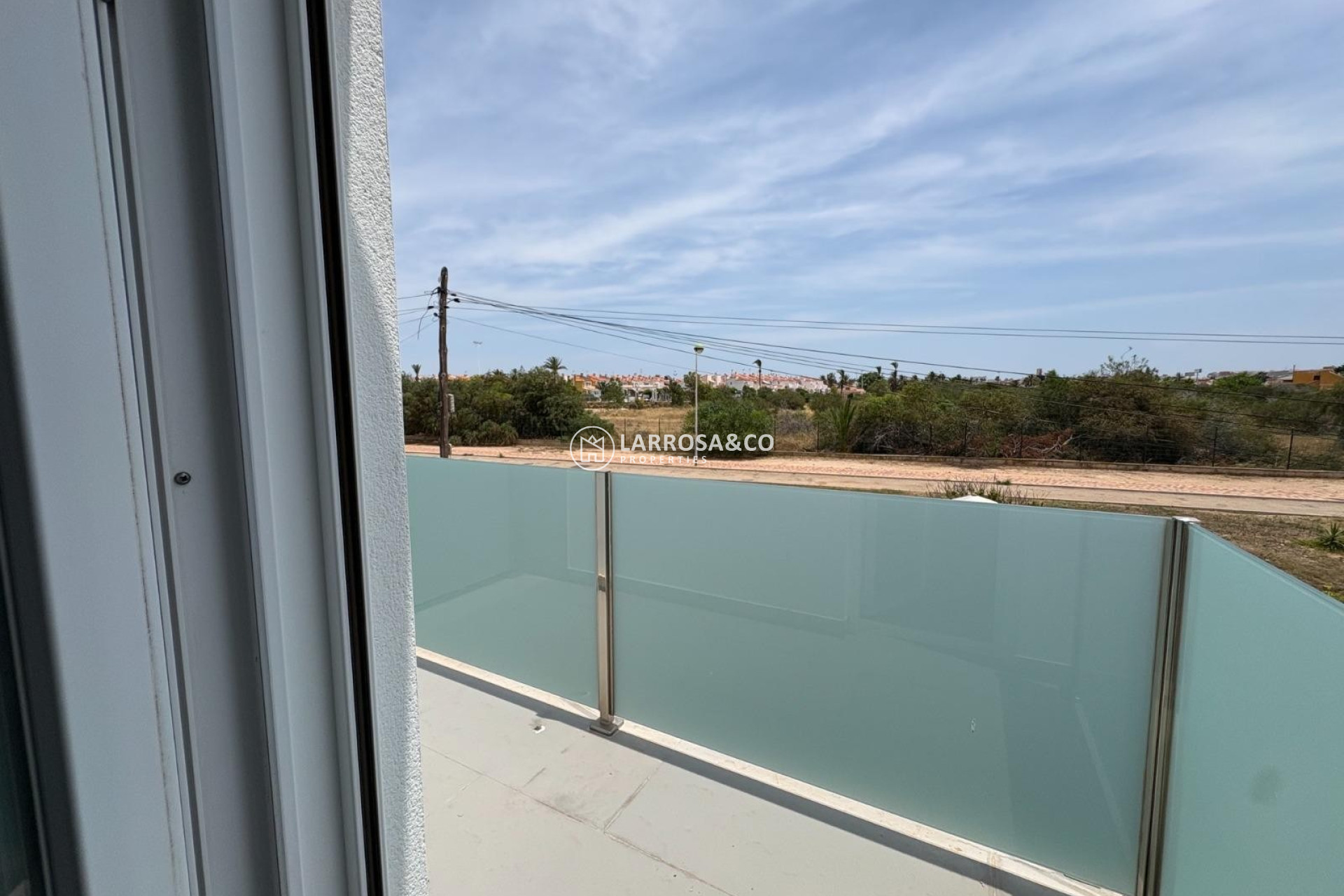 Resale - Detached House/Villa - Torrevieja - La Siesta - El Salado -  Torreta