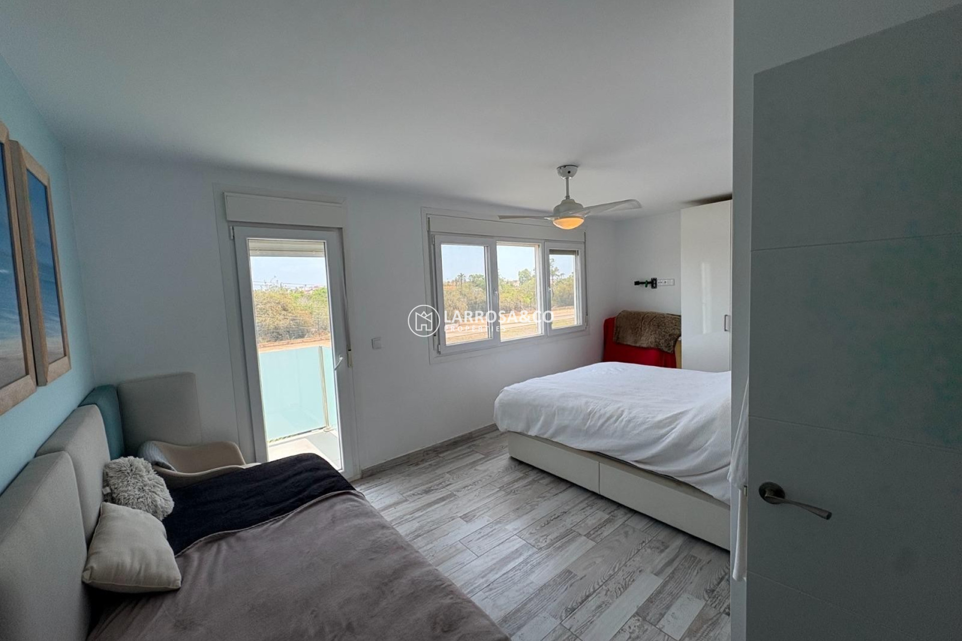 Resale - Detached House/Villa - Torrevieja - La Siesta - El Salado -  Torreta