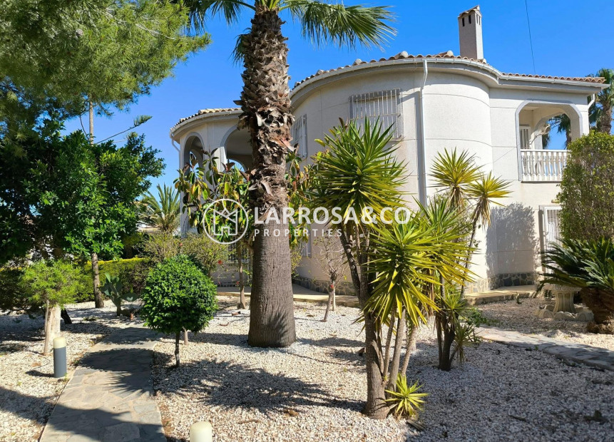 Resale - Detached House/Villa - Torrevieja - La siesta