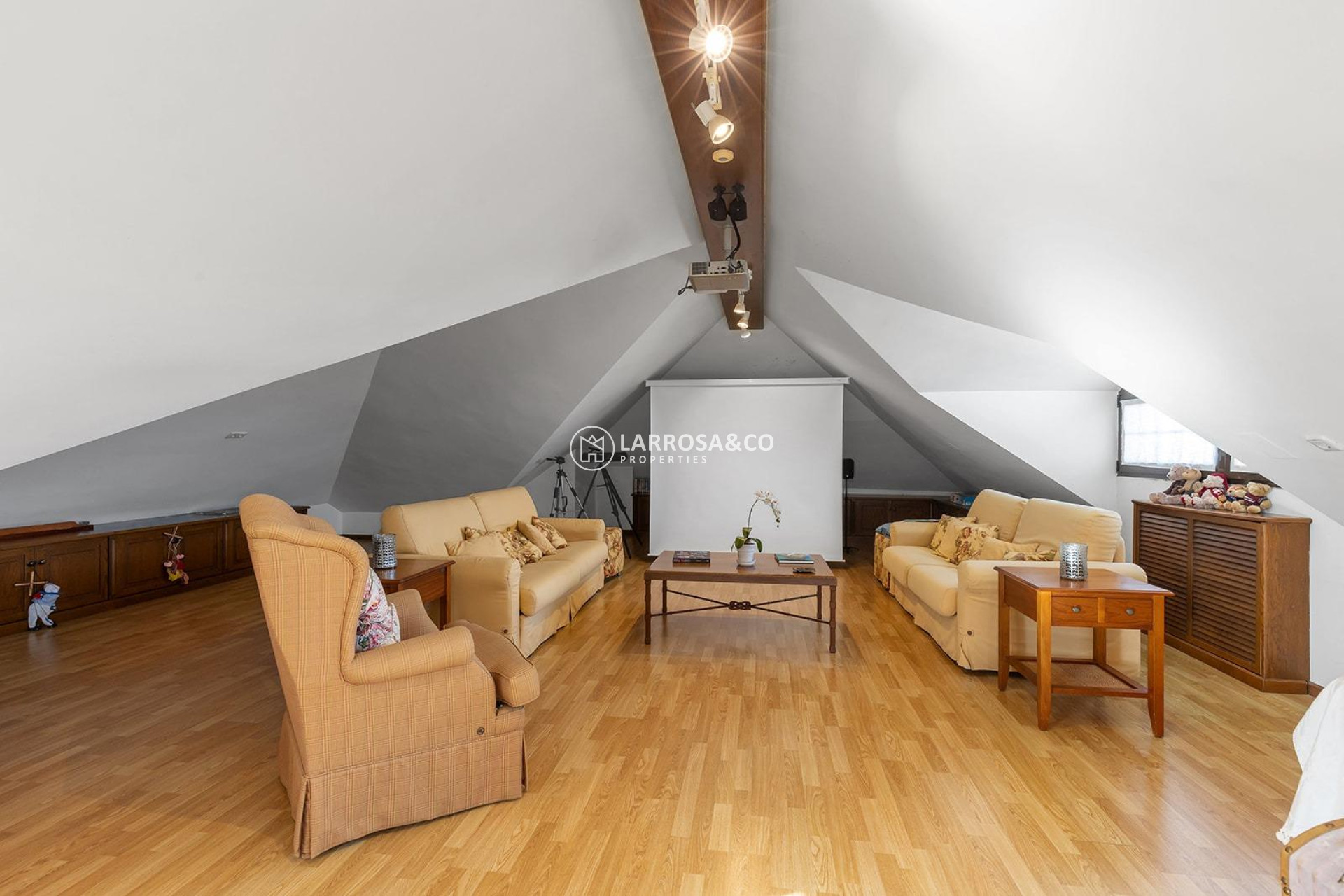 Resale - Detached House/Villa - Torrevieja - La veleta