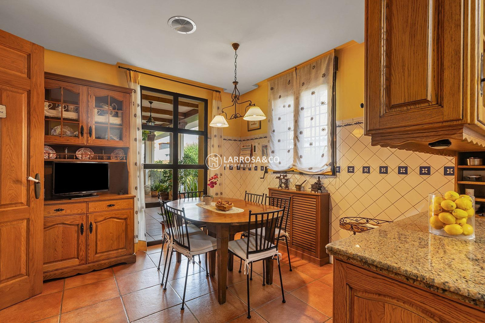 Resale - Detached House/Villa - Torrevieja - La veleta