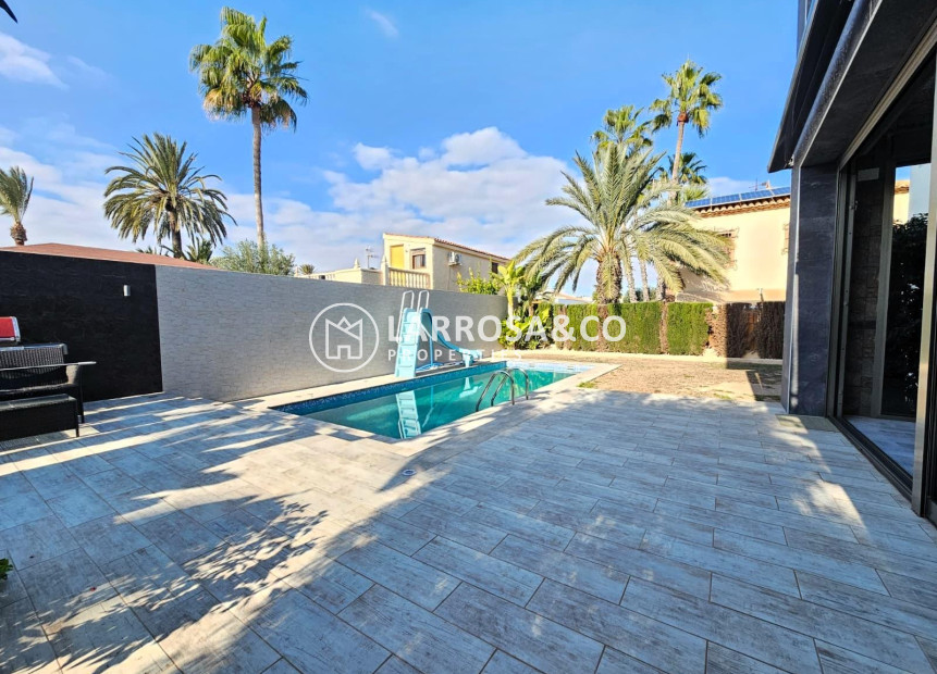 Resale - Detached House/Villa - Torrevieja - Los Angeles