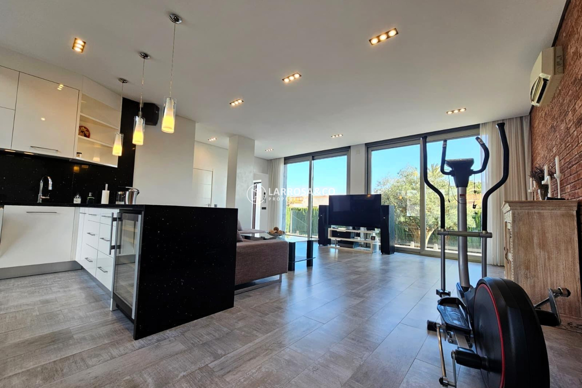 Resale - Detached House/Villa - Torrevieja - Los Angeles