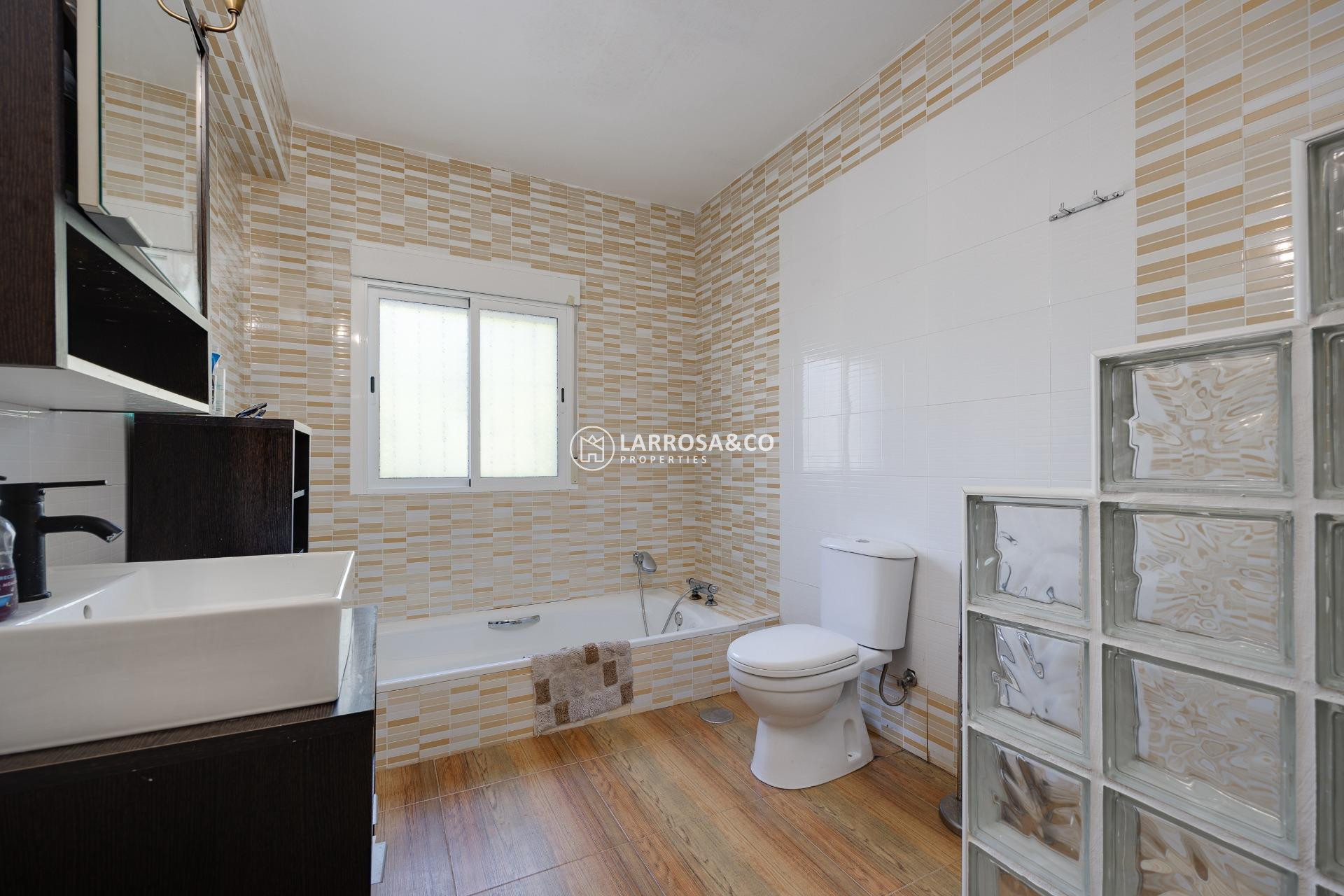 Resale - Detached House/Villa - Torrevieja - Los Balcones