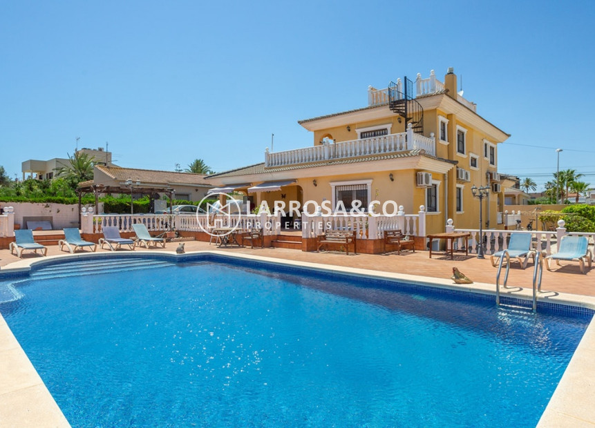 Resale - Detached House/Villa - Torrevieja - Los Balcones