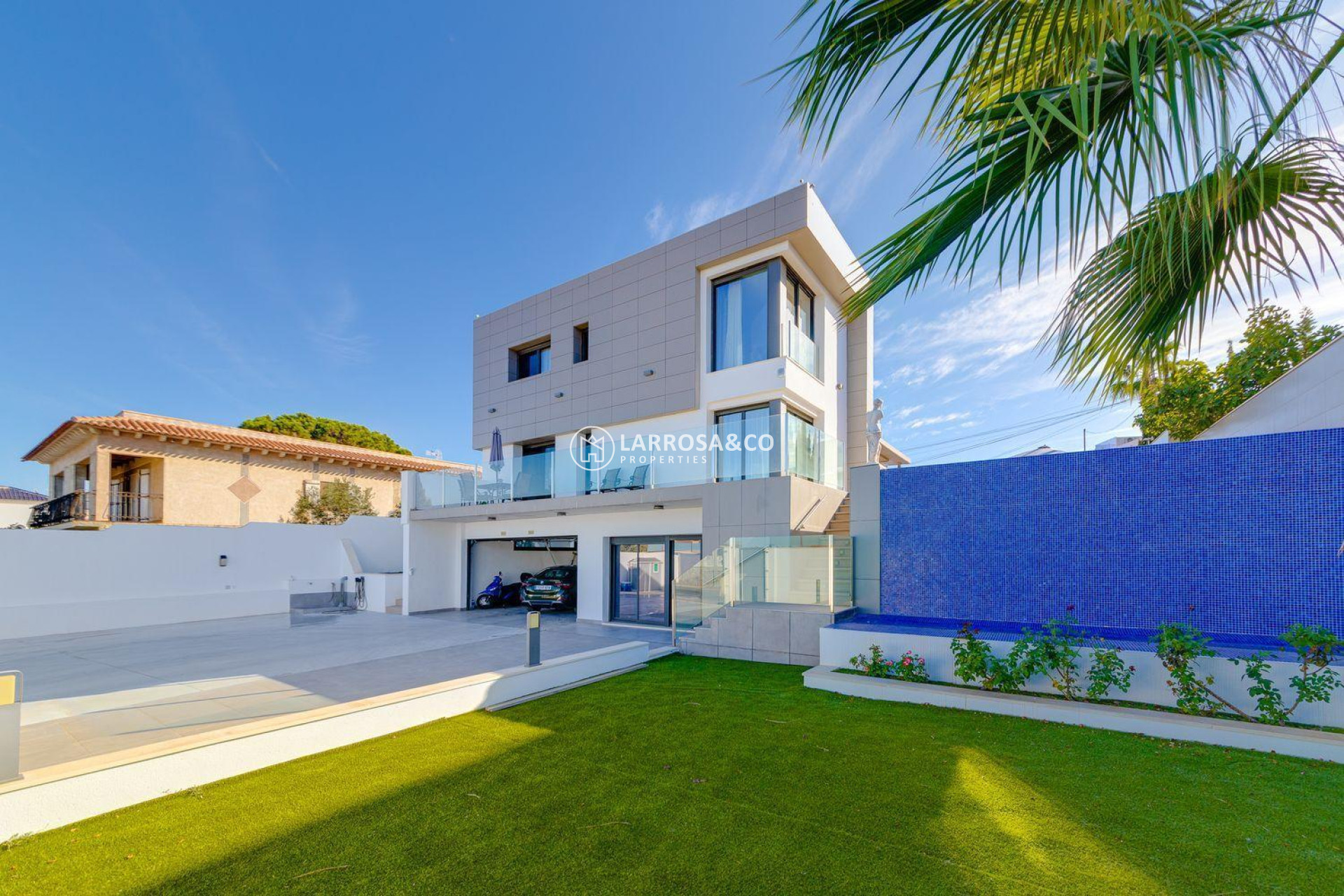 Resale - Detached House/Villa - Torrevieja - Los Balcones