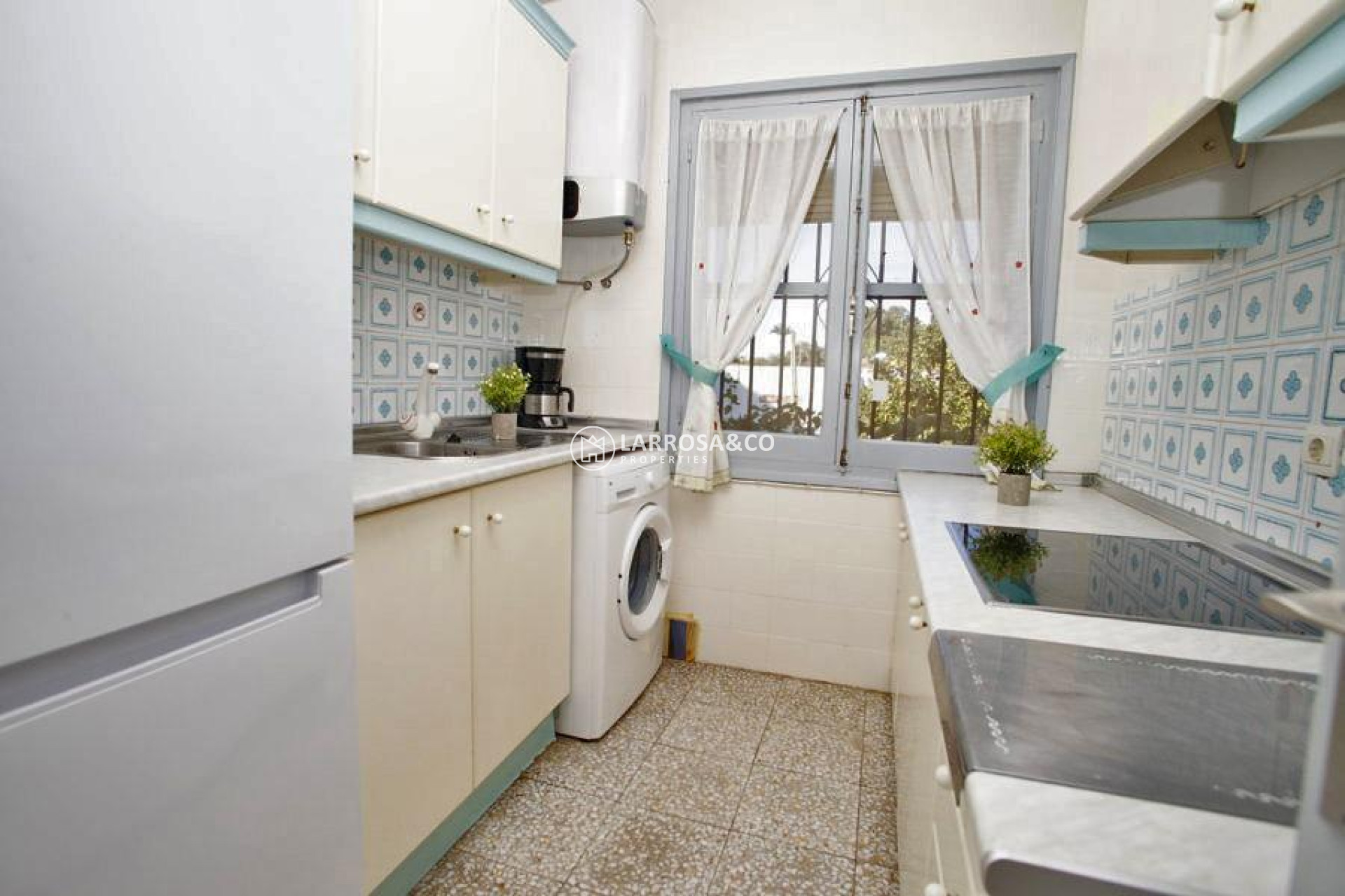 Resale - Detached House/Villa - Torrevieja - Los Frutales