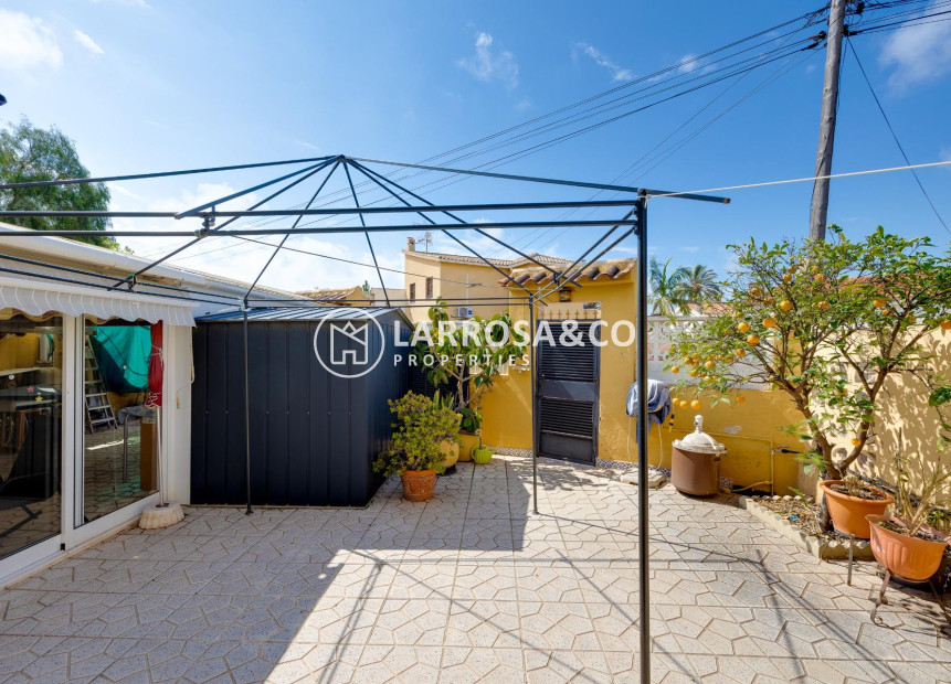Resale - Detached House/Villa - Torrevieja - Los Locos Beach