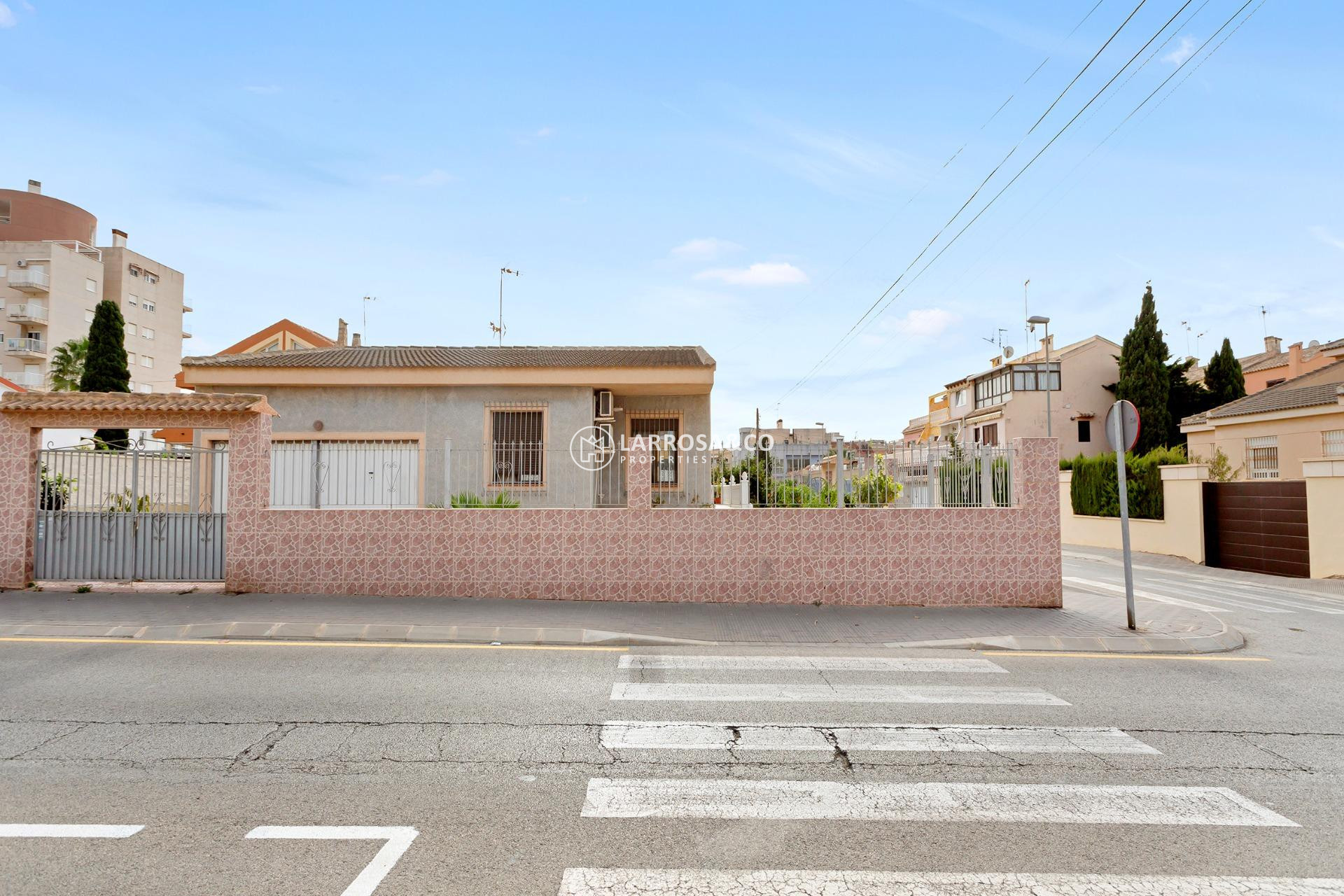 Resale - Detached House/Villa - Torrevieja - Nueva Torrevieja