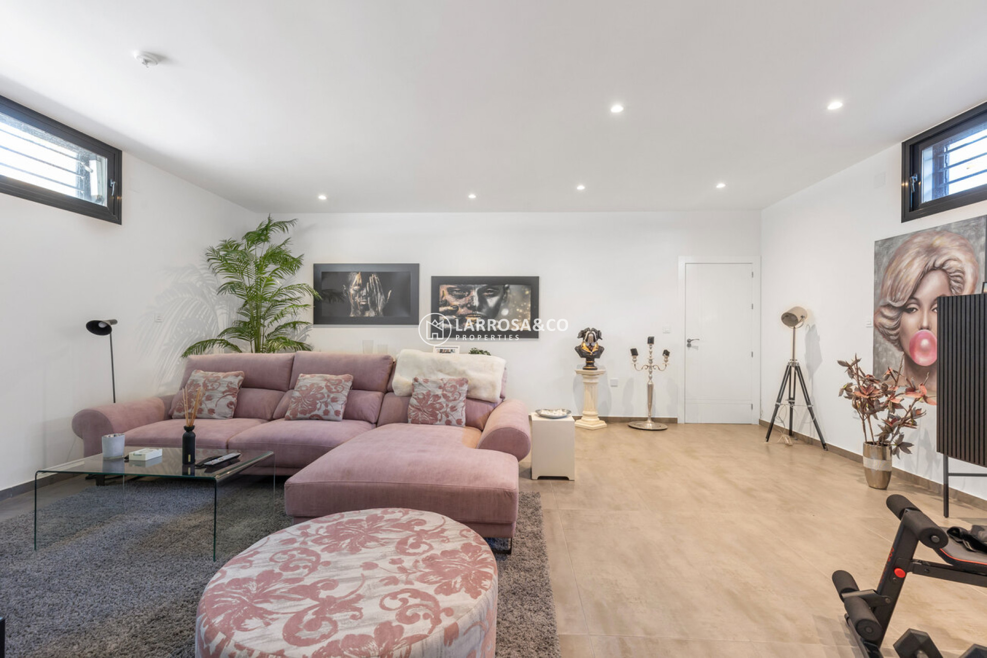 Resale - Detached House/Villa - Torrevieja - Rosaleda